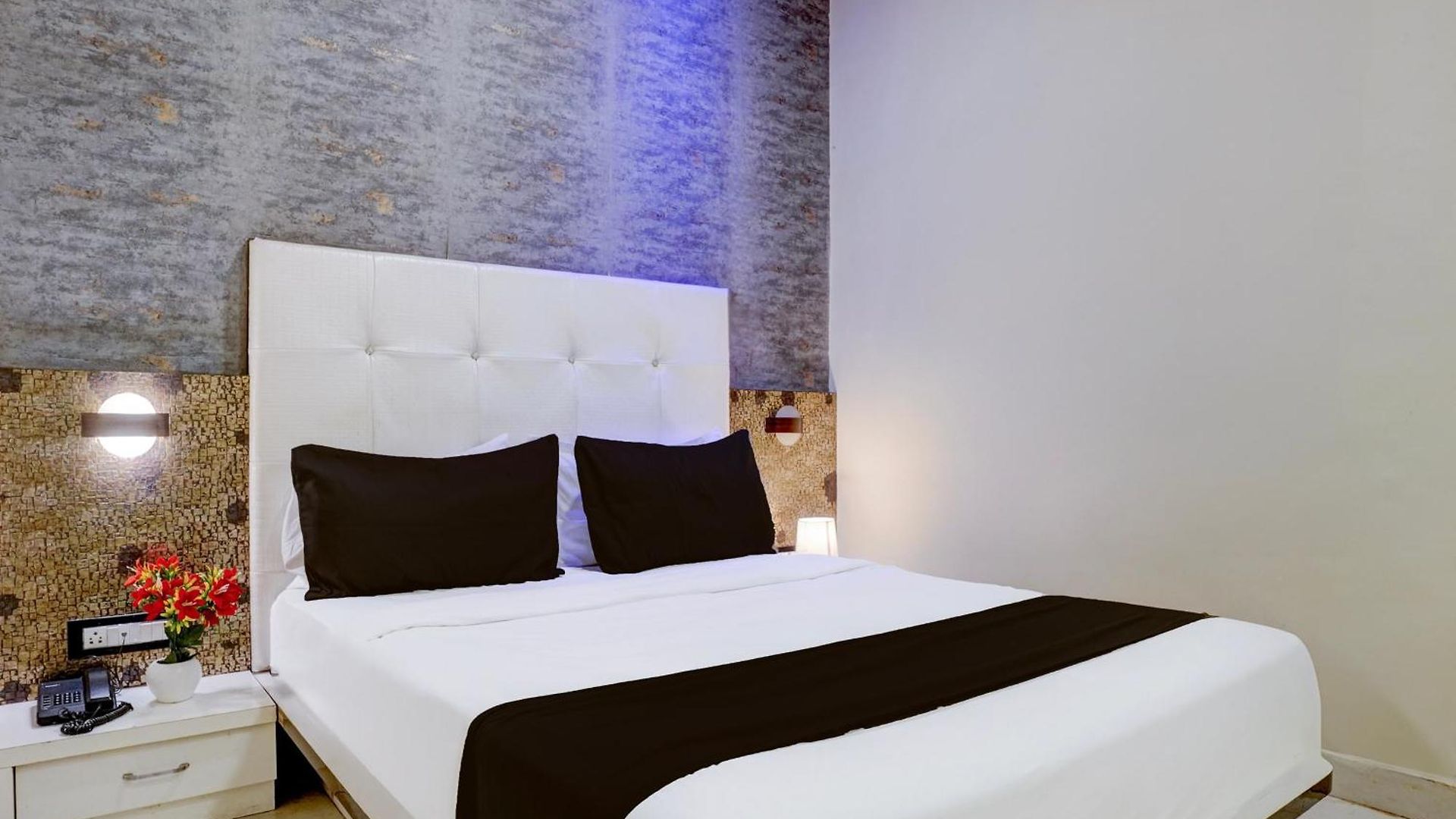 Hotel O Golden Star 4*