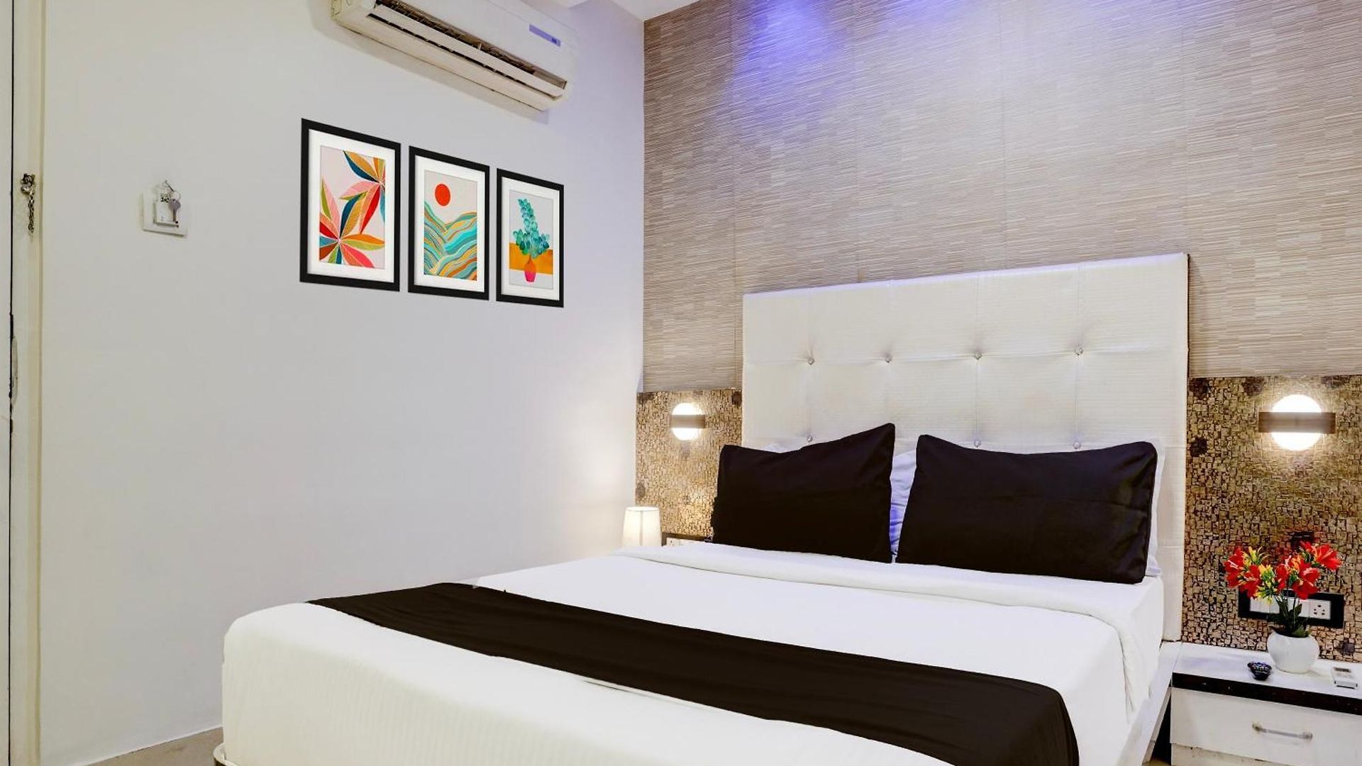 Hotel O Golden Star Mumbai
