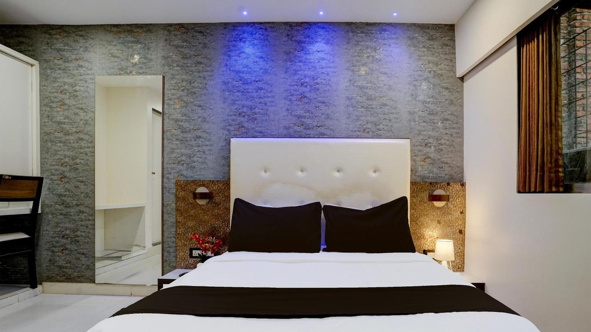 Hotel O Golden Star 4*