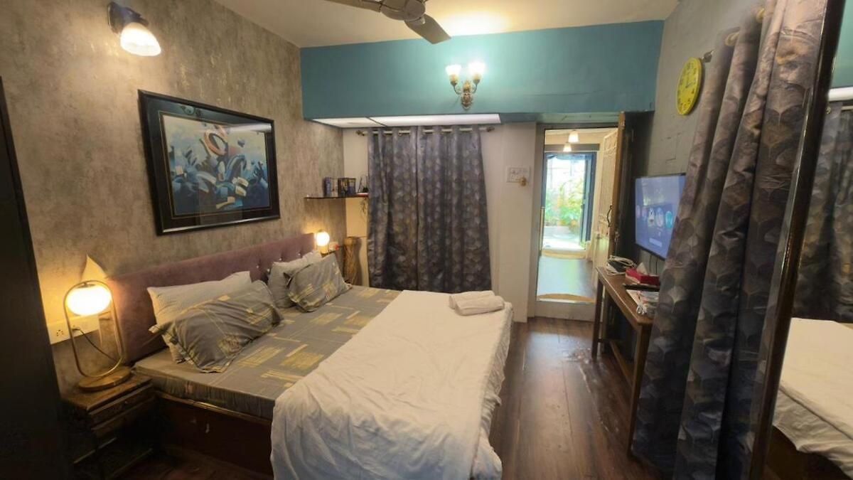 Independent Garden Cottage-bandra-carter Road * Mumbai