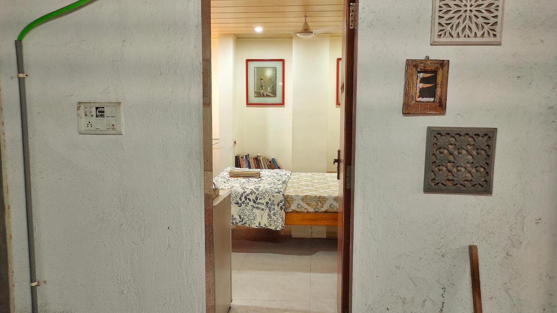 Homestay Ebony - Ac, Kitchenette, Ensuite, Independent Mumbai