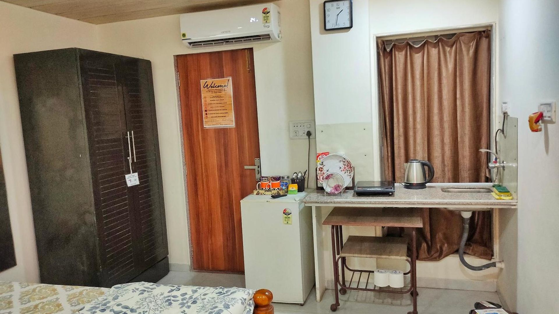 Ebony - Ac, Kitchenette, Ensuite, Independent * Mumbai