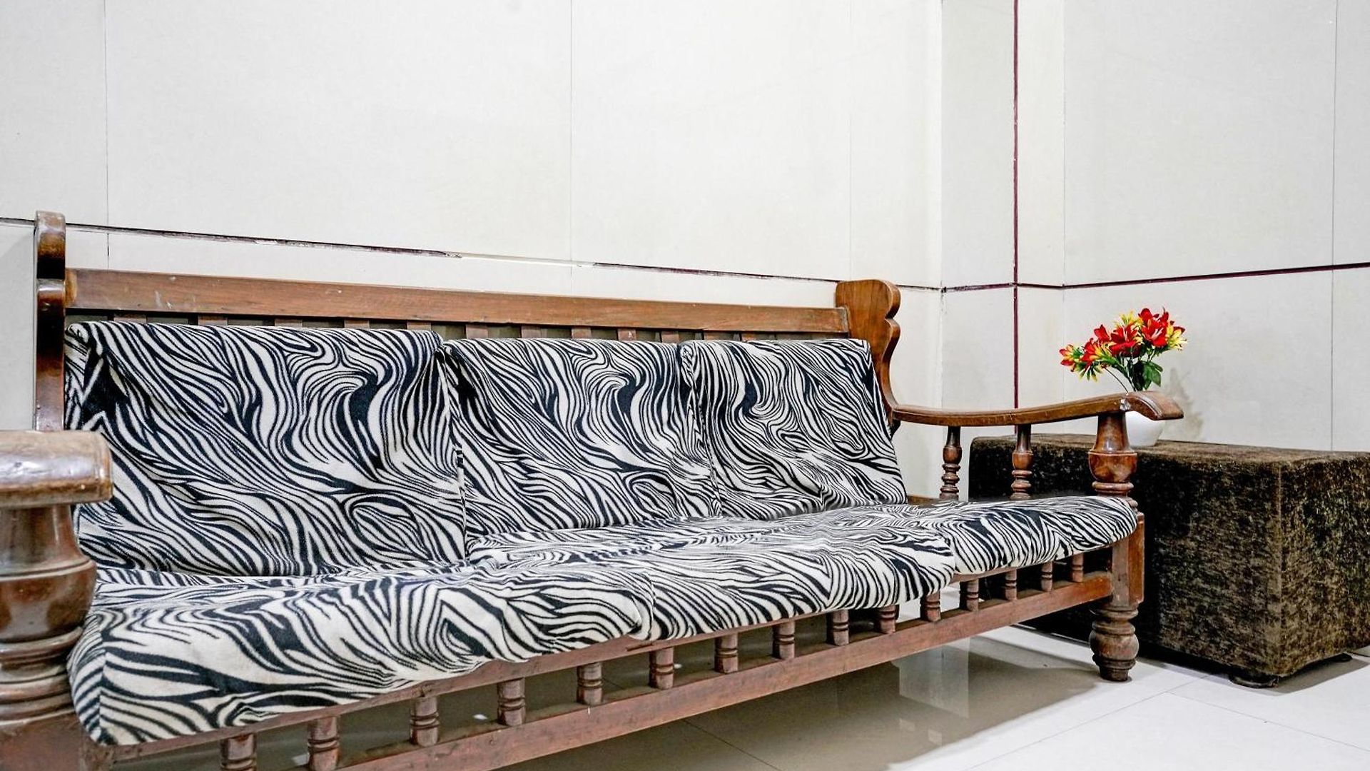 Hotel Golden Sagar - Kurla