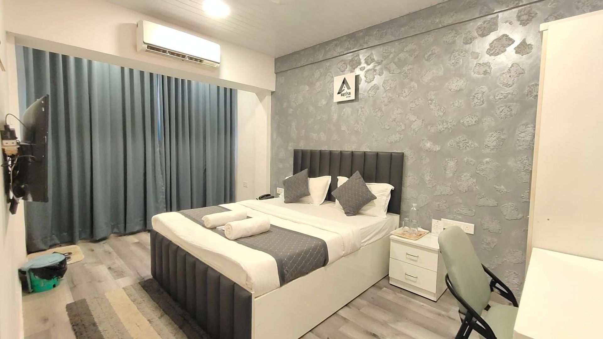 Astha Kandivali Service 3* Mumbai