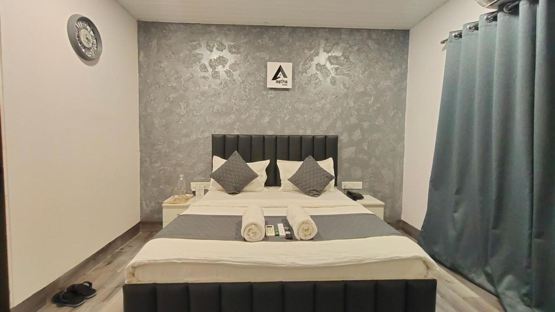 Astha Kandivali Service 3* Mumbai