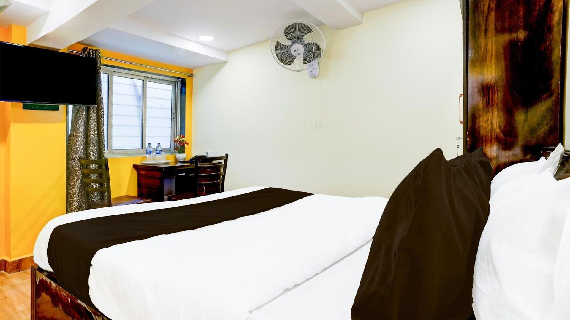 O Metro Galaxy Hotel Mumbai