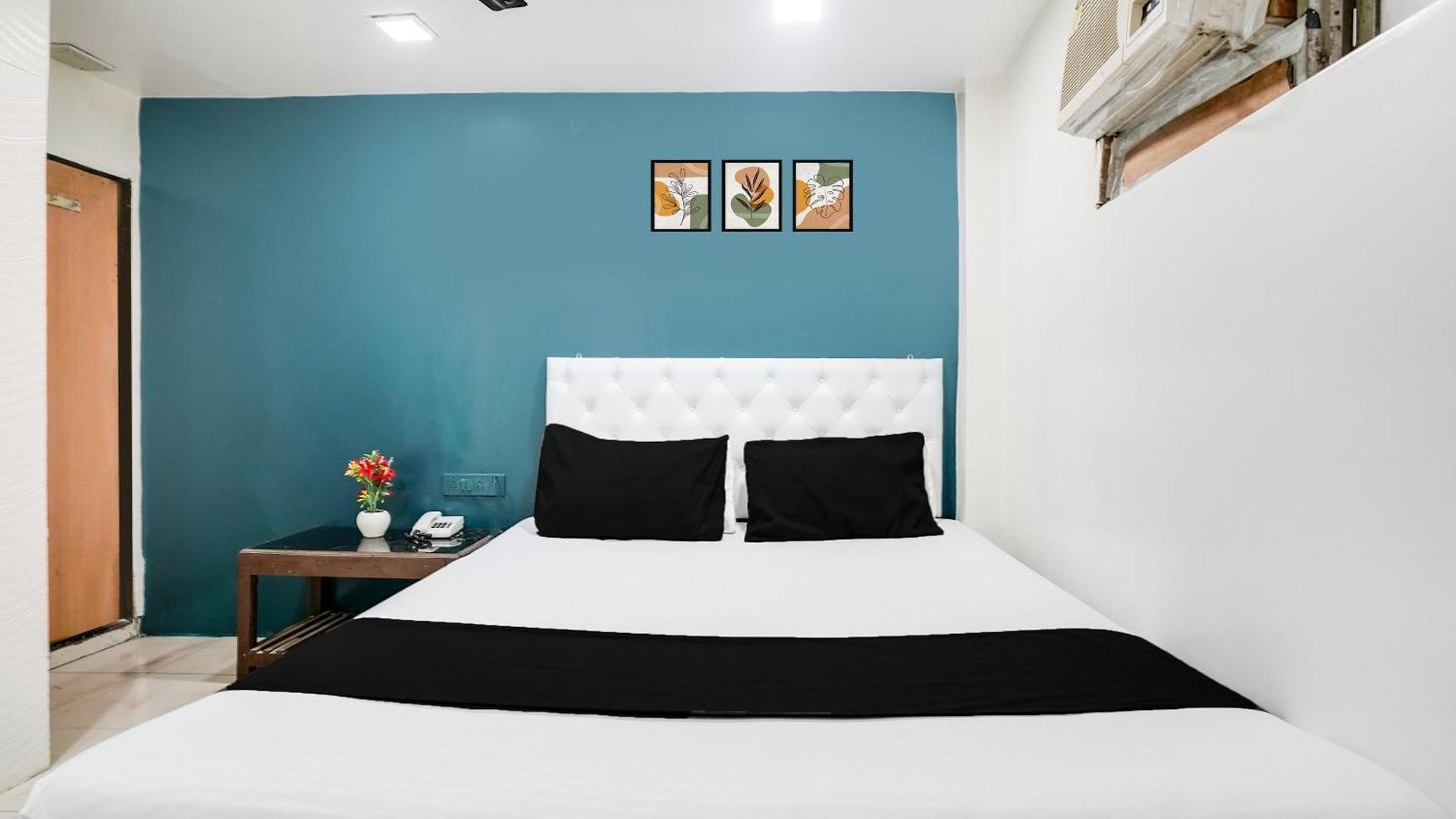 Hotel O Om Sai Palace 3*