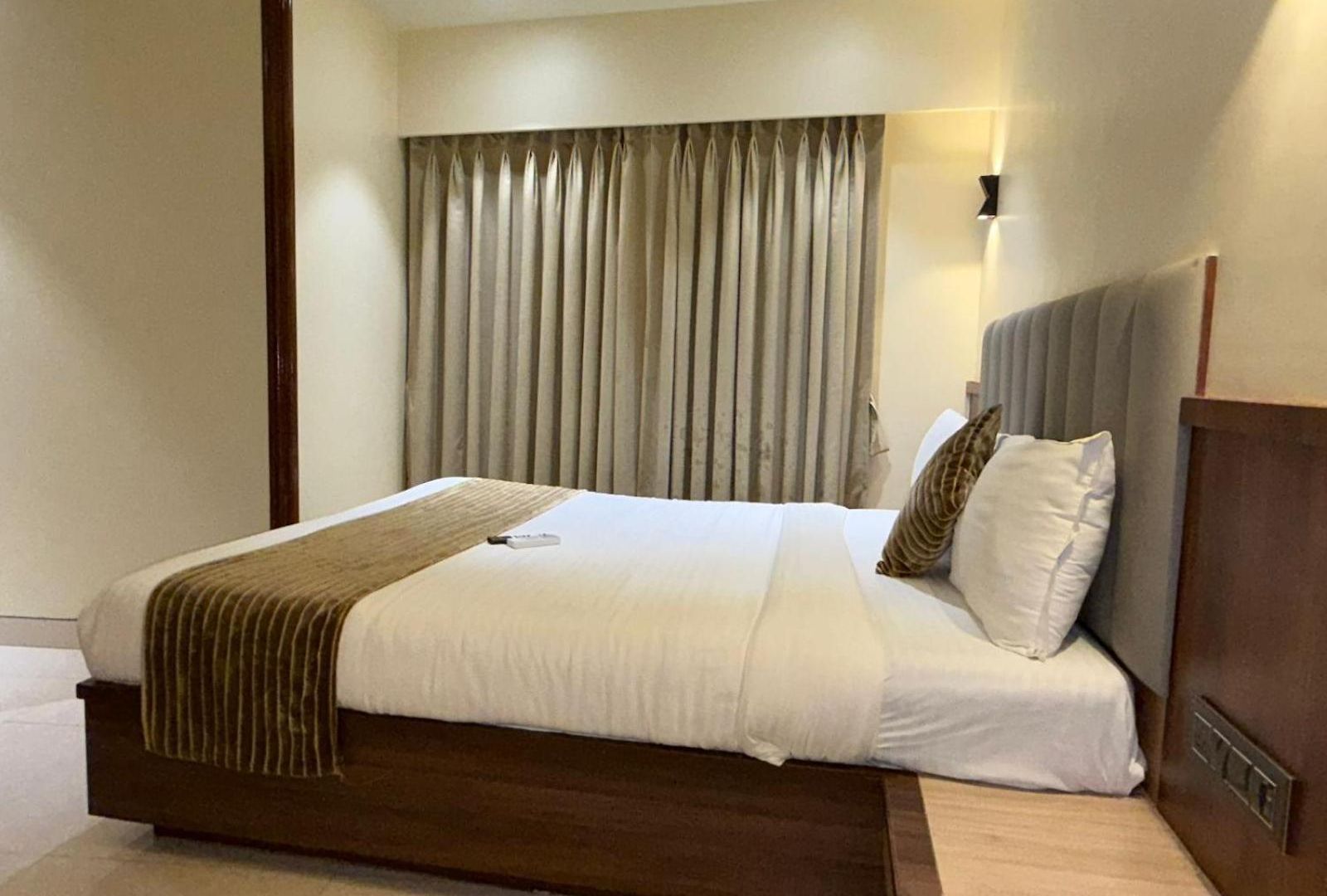 Golden Crown Guest house