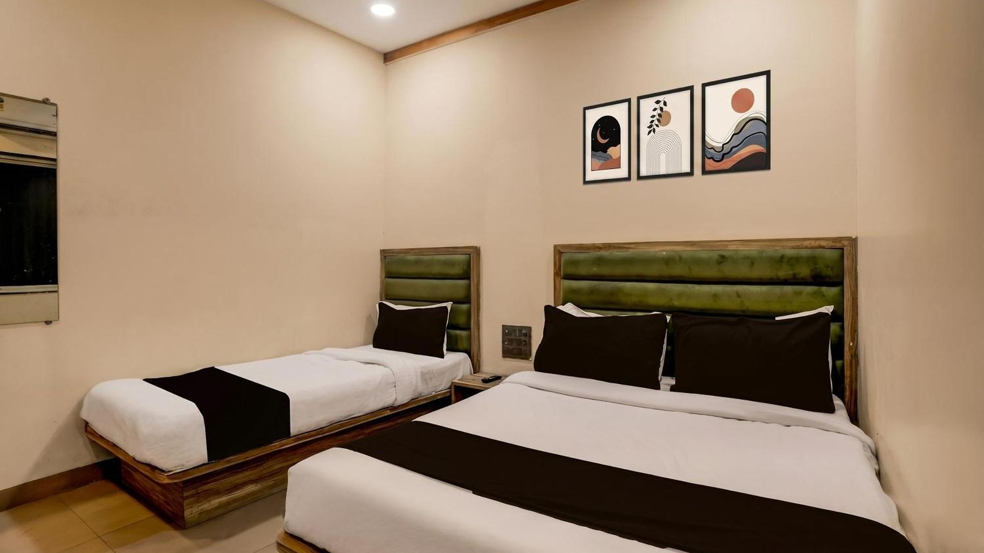 Collection O Bkc Kurla Formerly Pride Hotel Mumbai