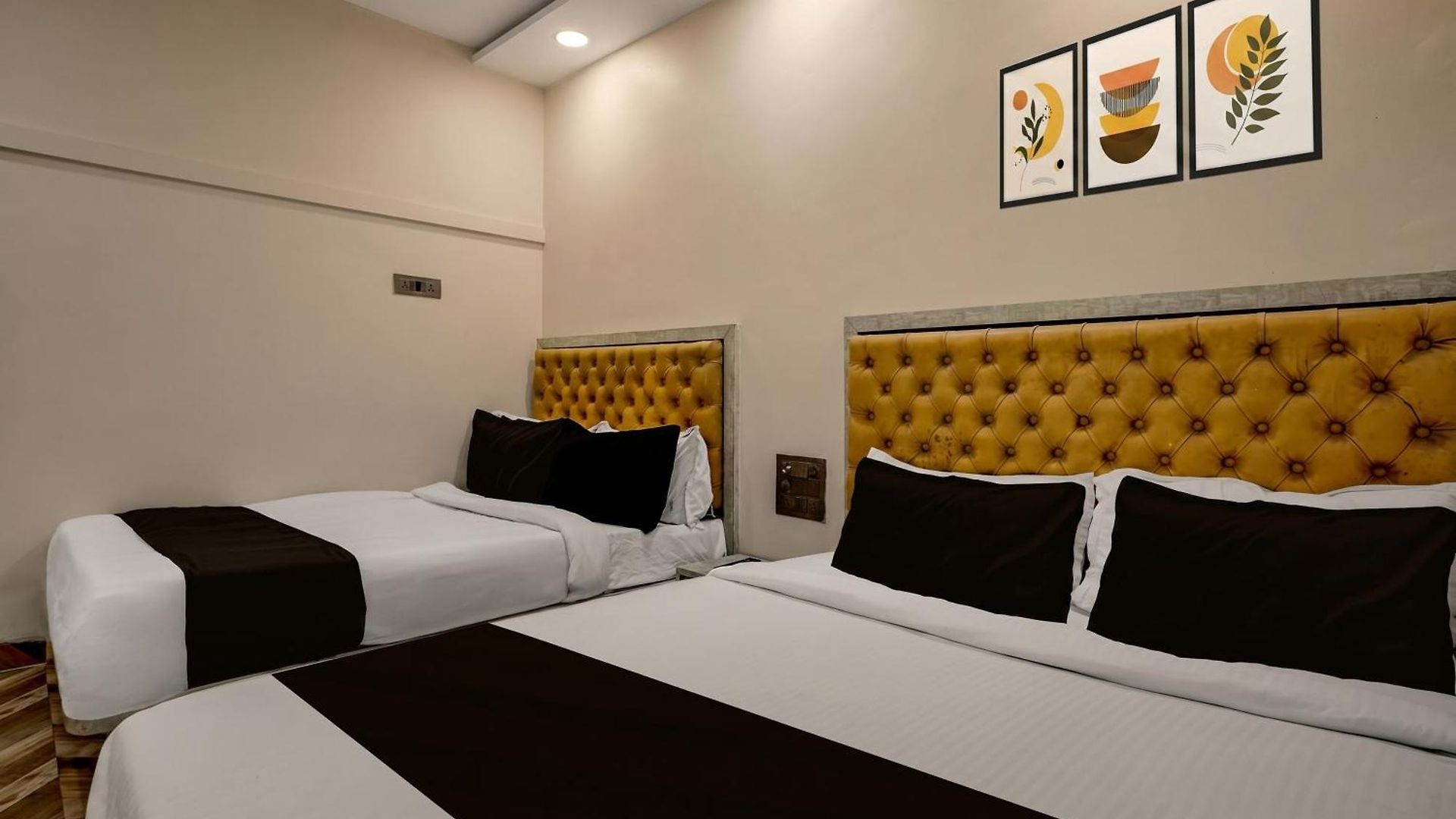 Collection O Bkc Kurla Formerly Pride Hotel Mumbai