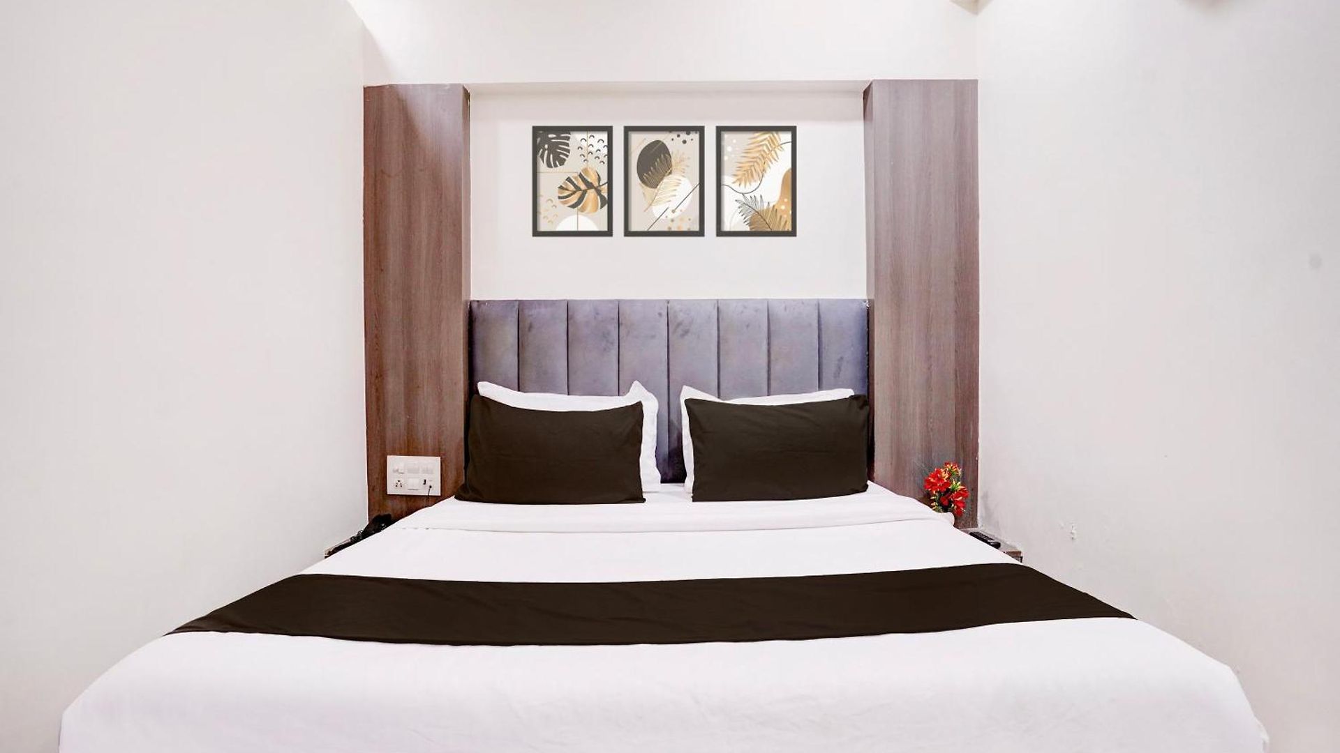 Hotel O Casa Grand Mumbai