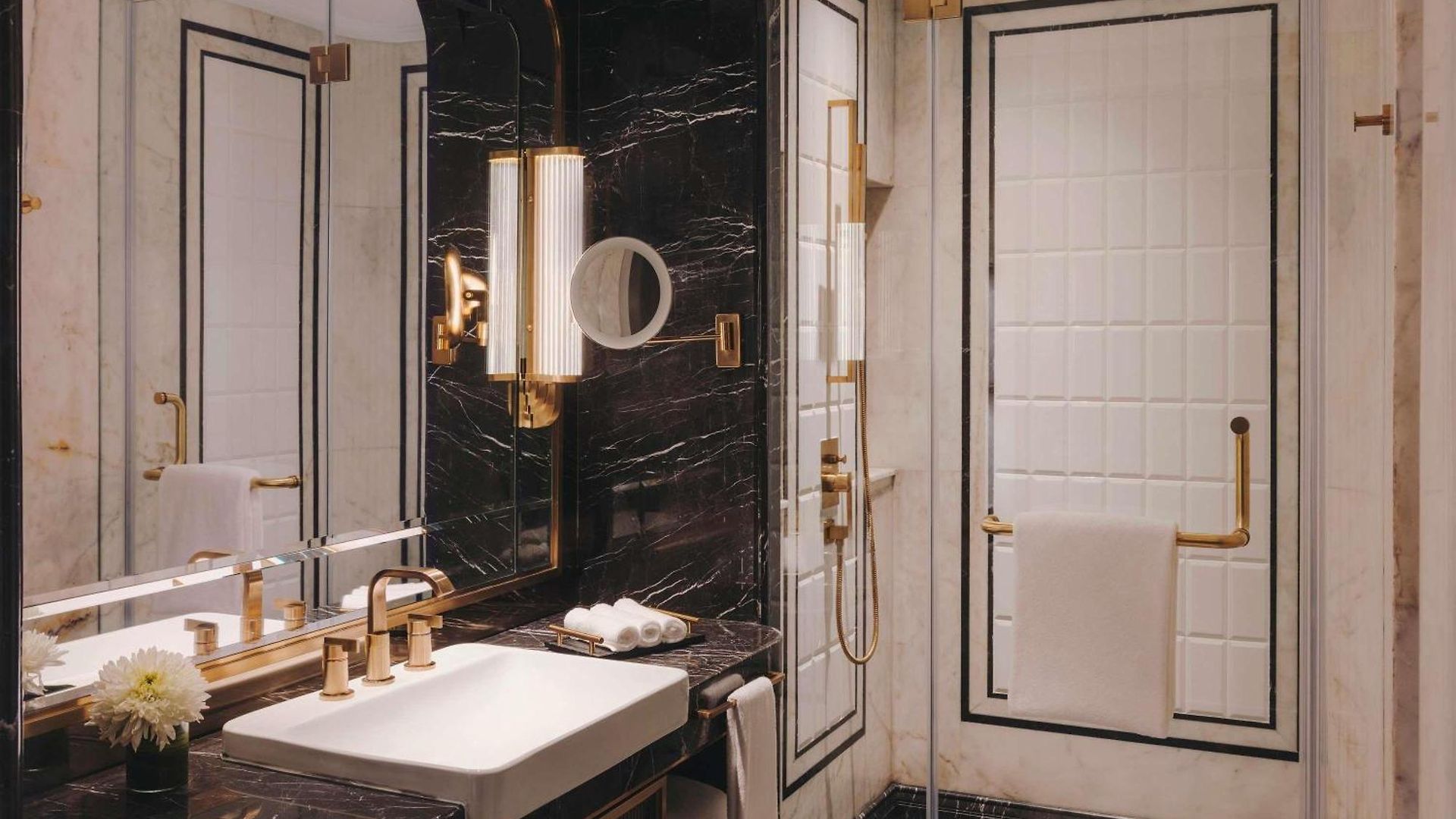 Fairmont Hotel 5*