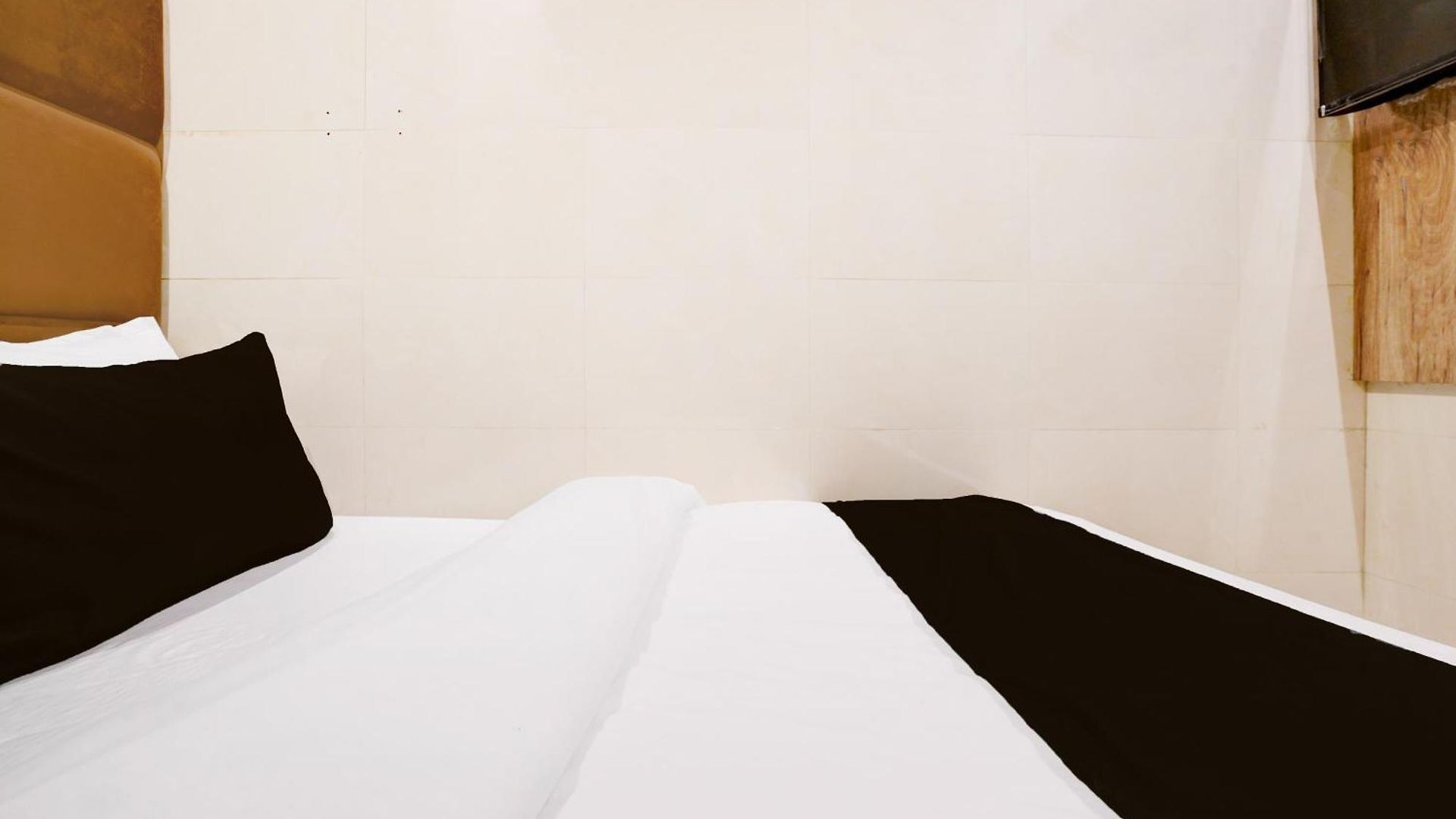 O New Firdous Hotel 2*