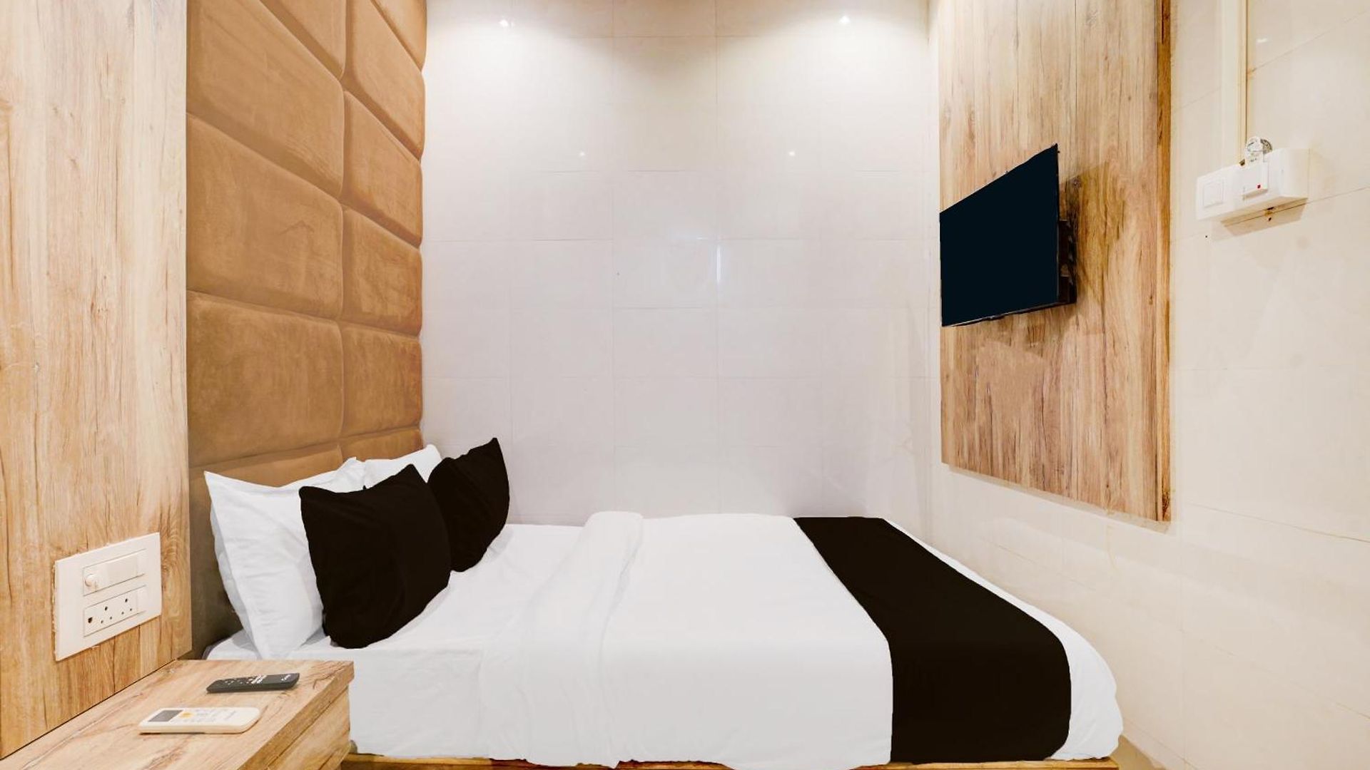 O New Firdous Hotel