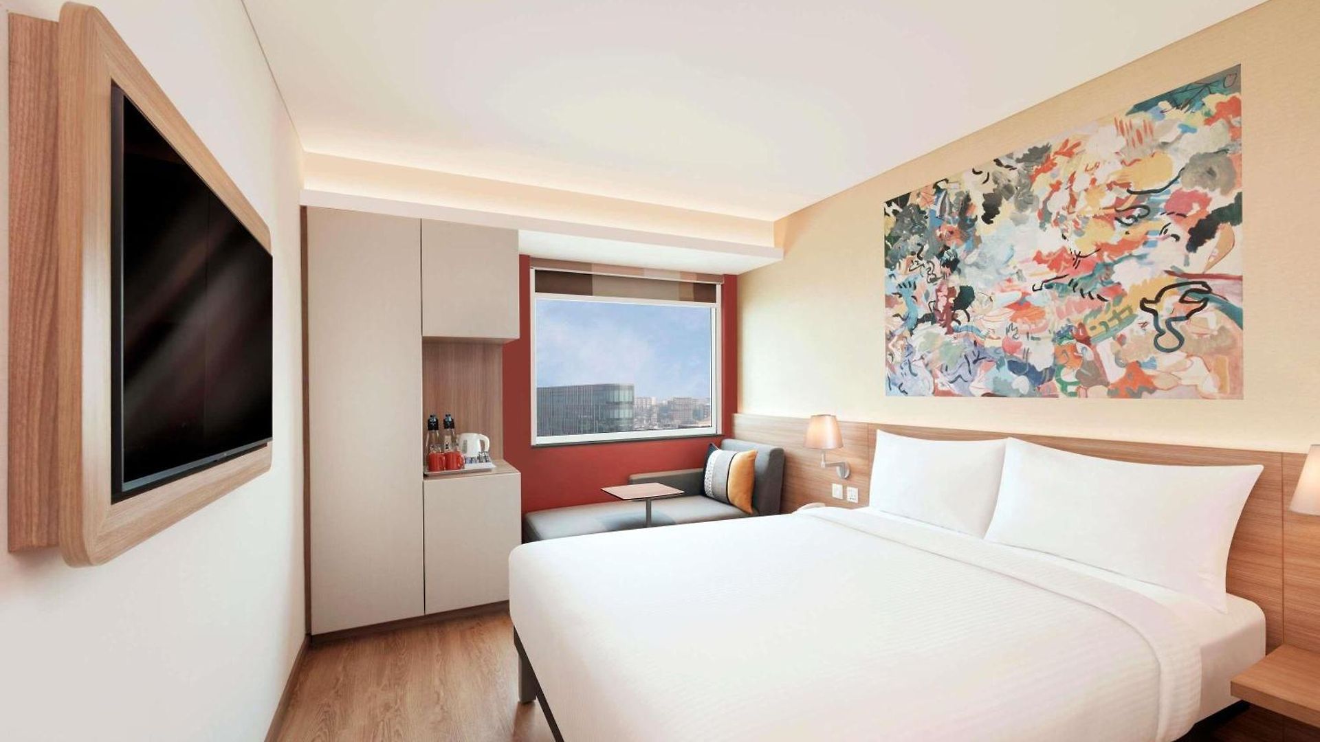 Hotel Ibis Bkc 4*