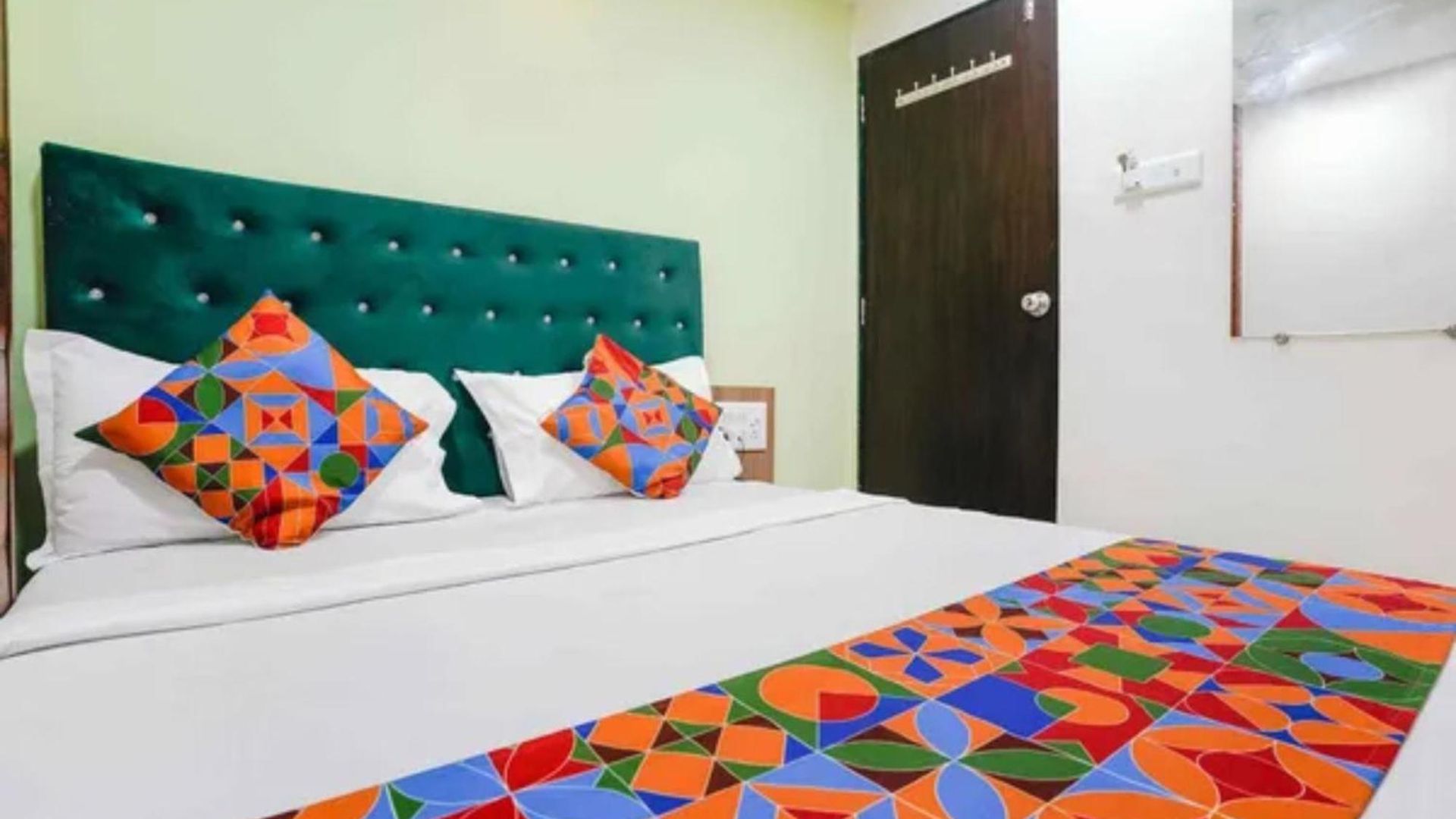 Hotel Via Palace 3*
