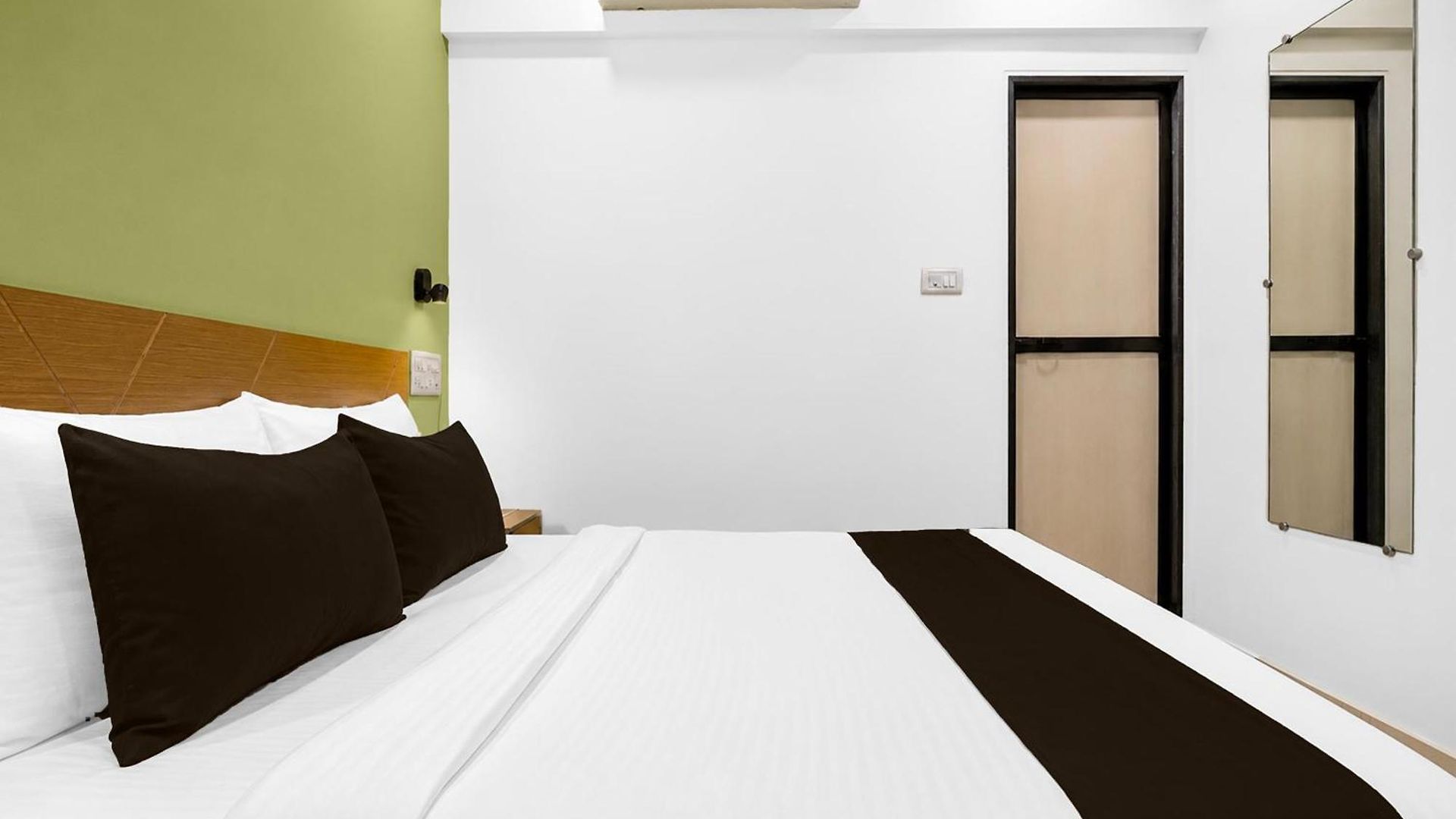 Hotel Collection O Midc Mahape Formerly Didar House