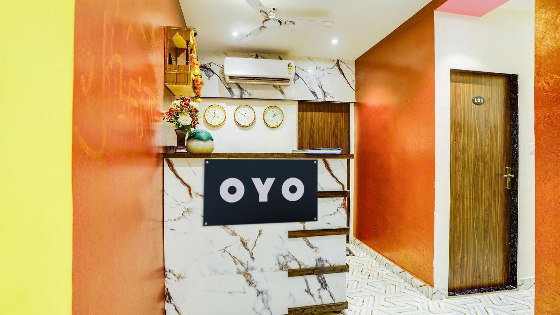 O Rishi Palace Hotel