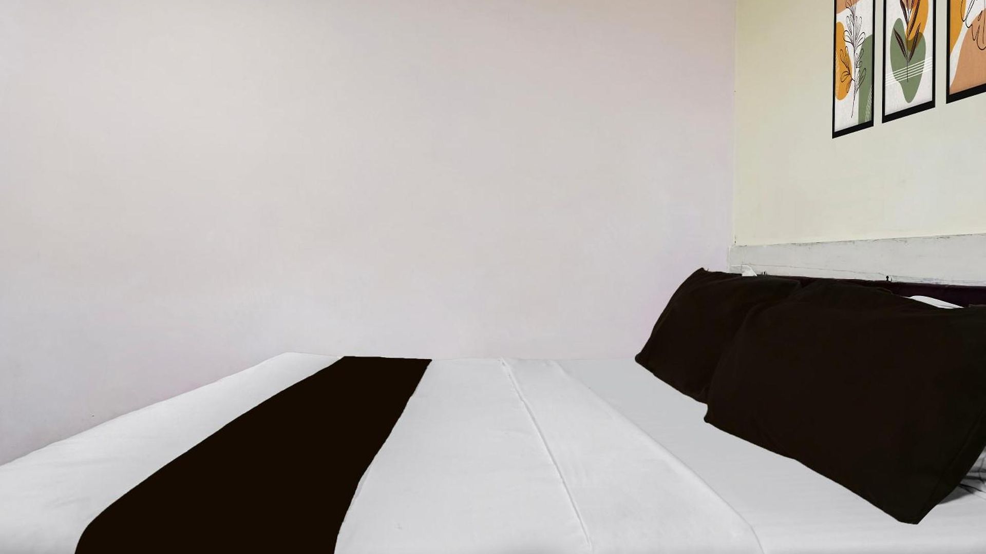 O New Brick Hotel