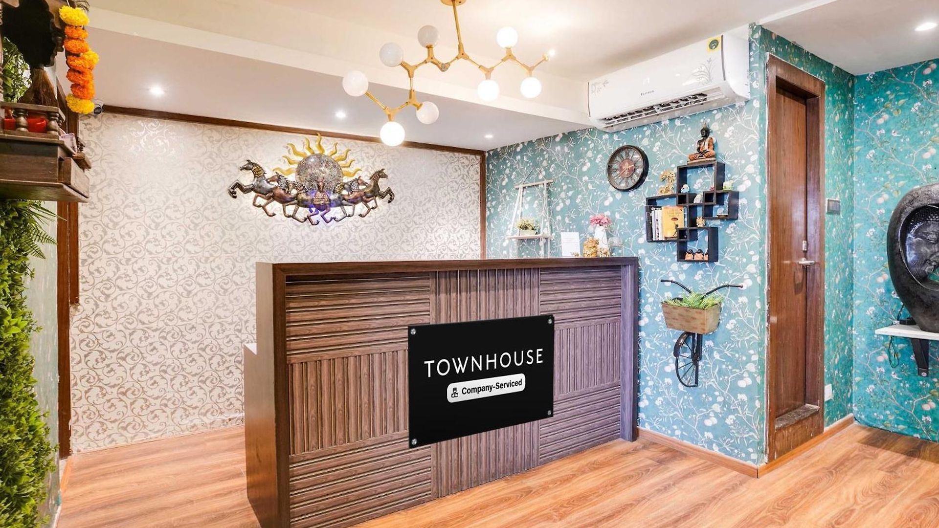 Hotel O Andheri Near Western Express Highway 3*