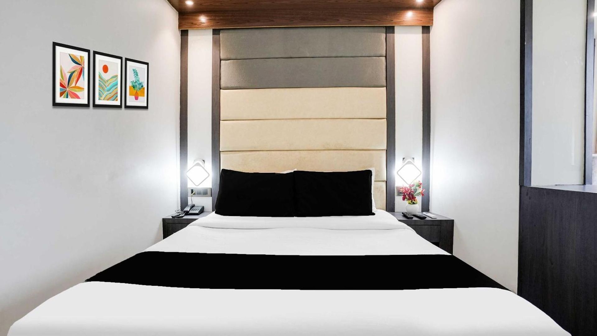 O Andheri Near Western Express Highway Hotel 3*