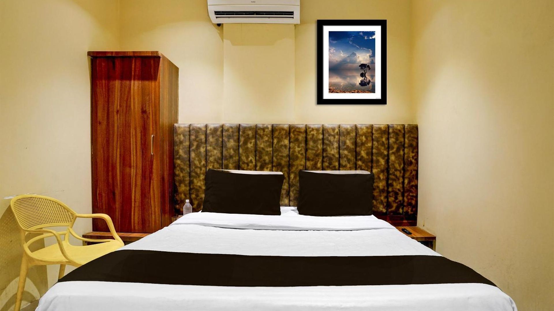 O Shubham & Boarding Shahad Railway Station Hotel 3*
