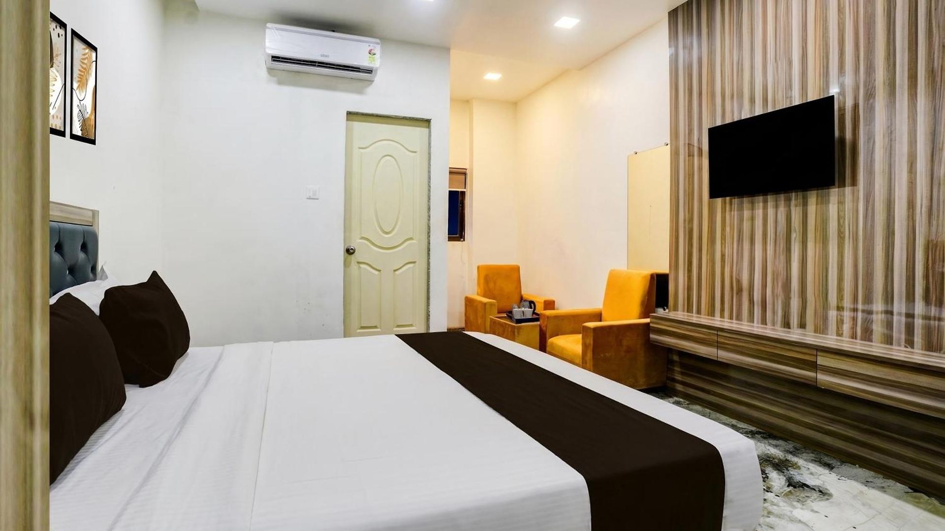 Hotel Collection O Ulhasnagar Birla Temple Formerly Yash Residency