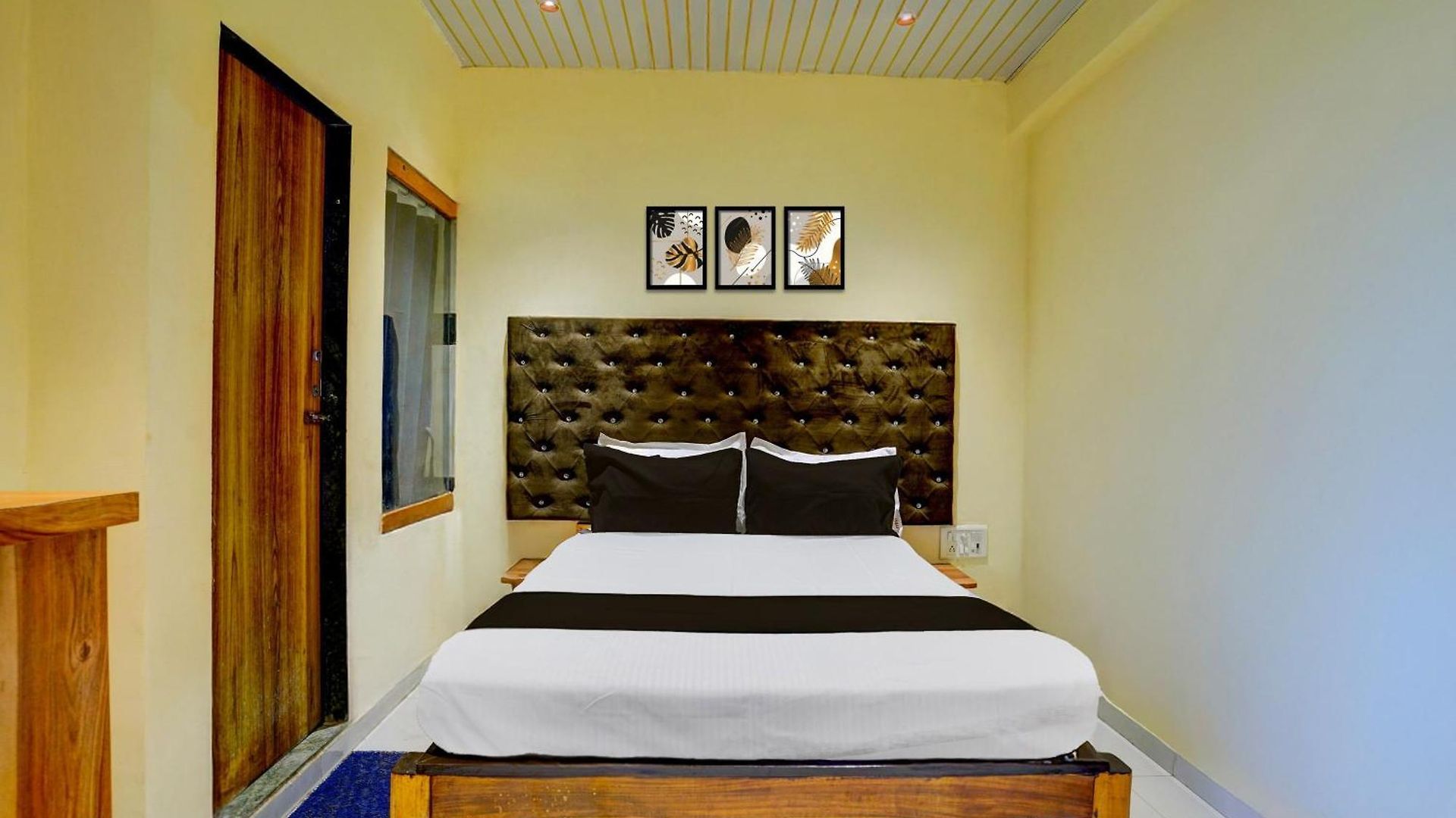 Hotel O Royal Mumbai