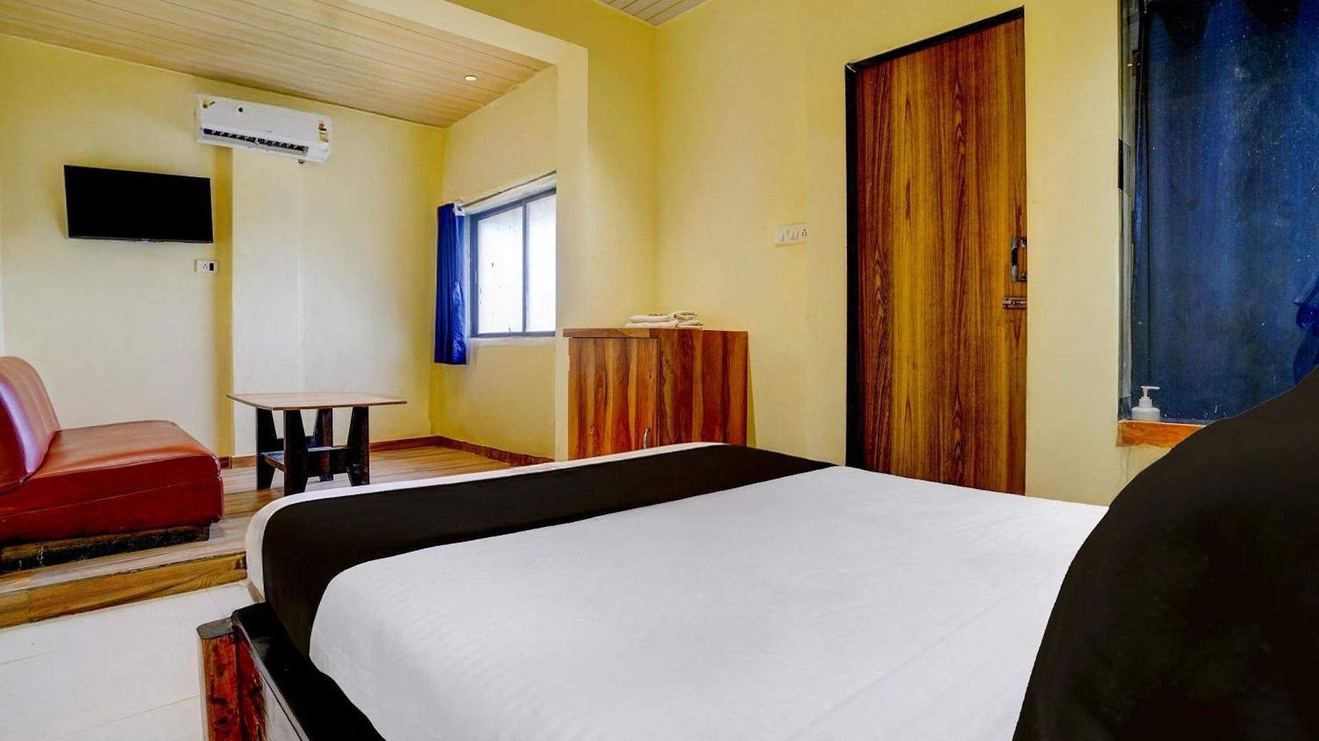 O Royal Hotel Mumbai