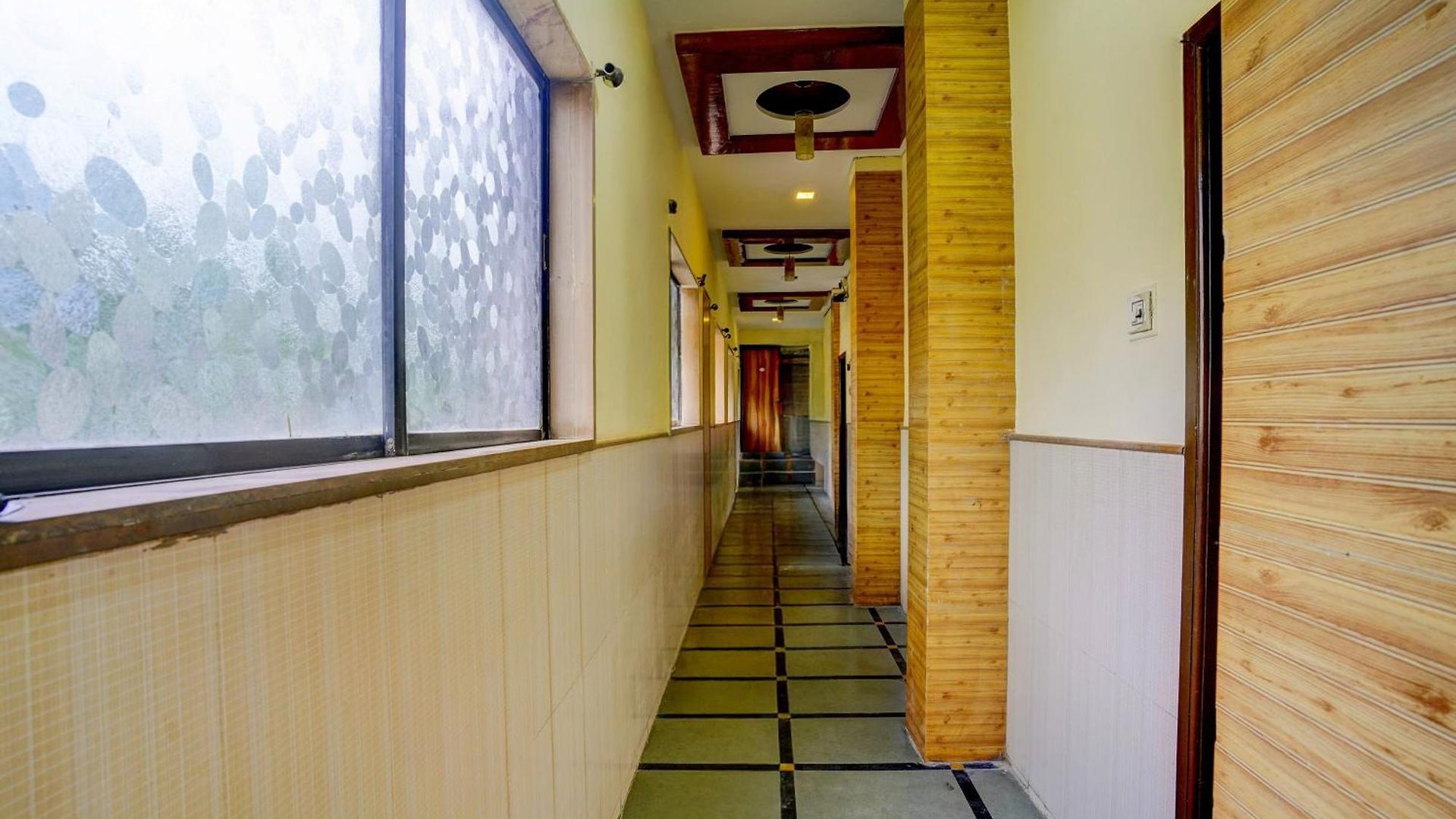 Hotel O Royal Mumbai