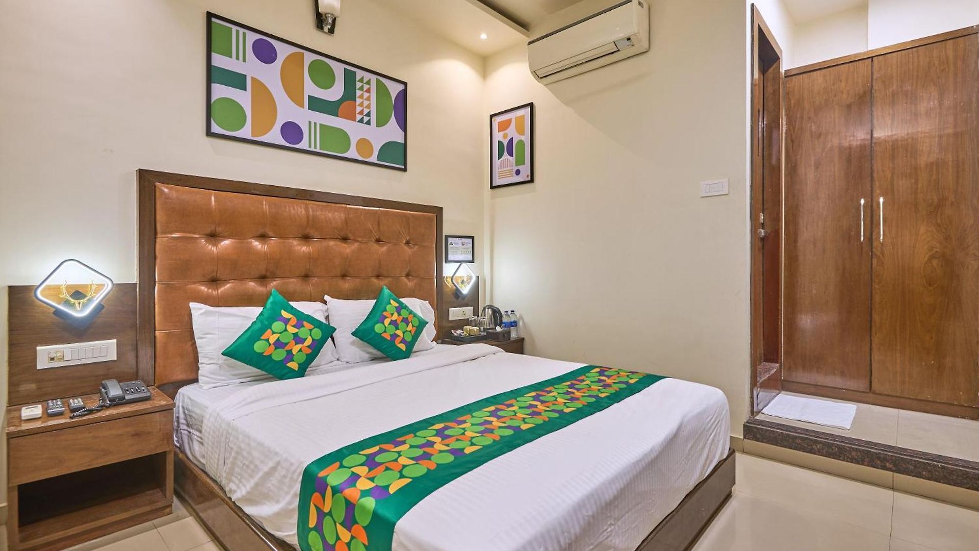Hotel Empire Suite Hotel 3*