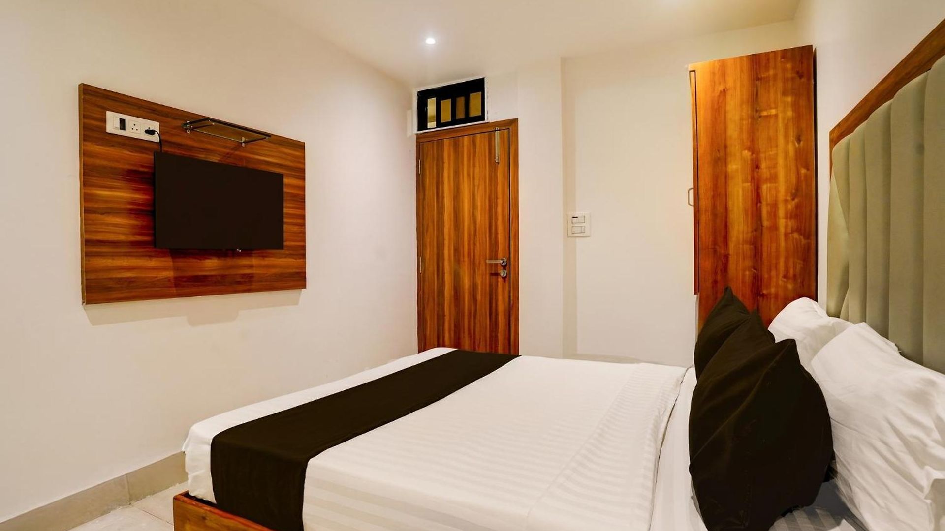 Hotel Super Collection O Sakinaka Airport T2
