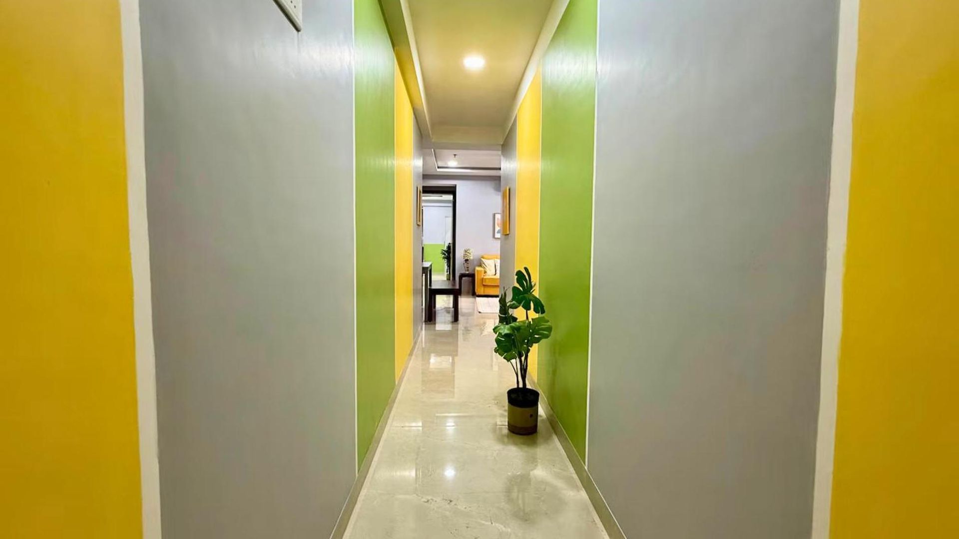 Apartment Modern 2 Bedroom Bandra Trendy Location *