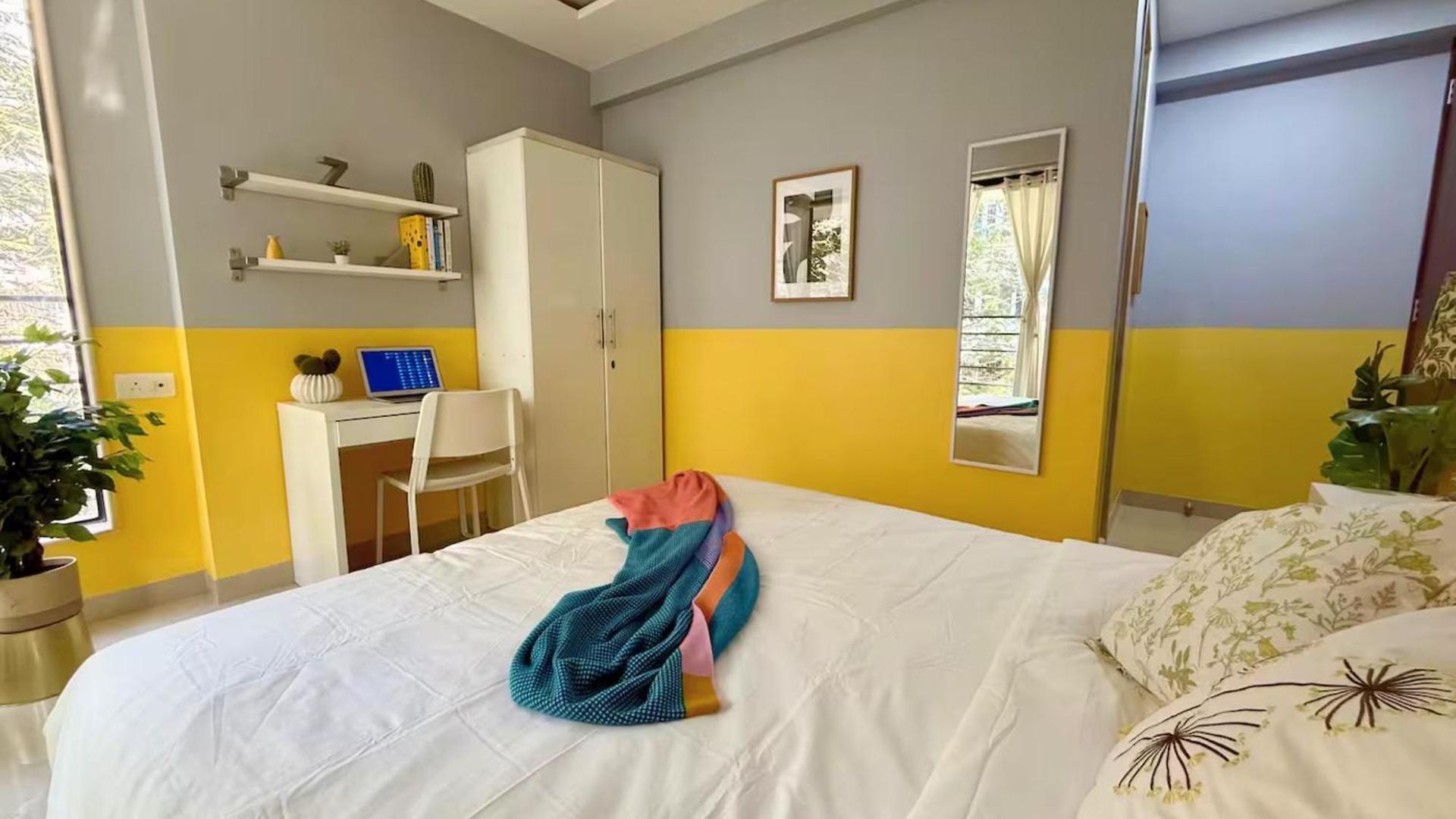 Modern 2 Bedroom Bandra Trendy Location Apartment