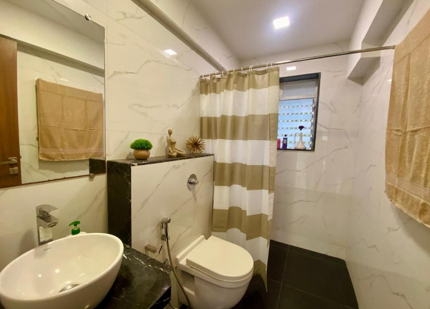 Modern 2bed Bandra Areaparkingunit 2 Apartment *