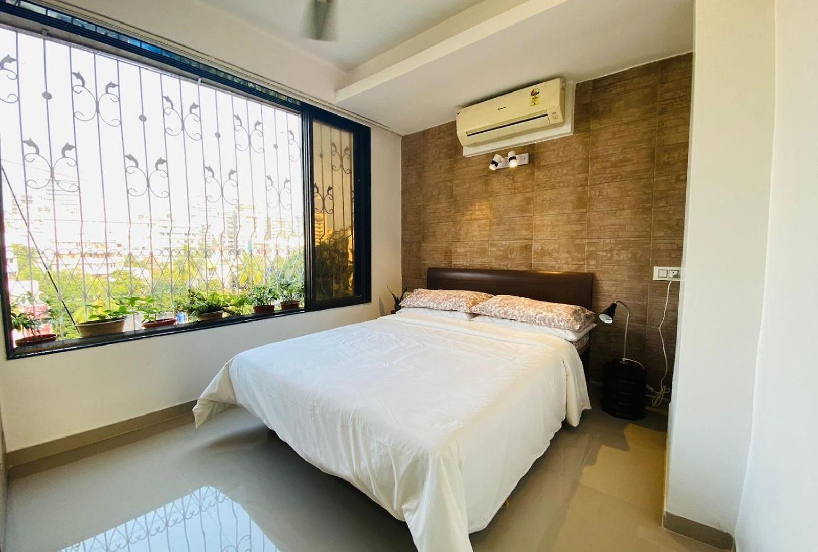 Marita 701 Bandra Beauty 2 Bed 2 Bath Sea View Parking Apartment *