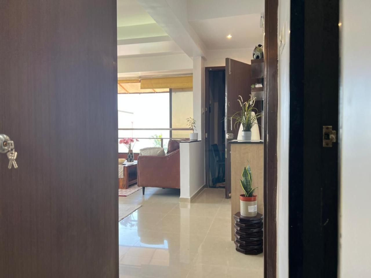 Marita 701 Bandra Beauty 2 Bed 2 Bath Sea View Parking *