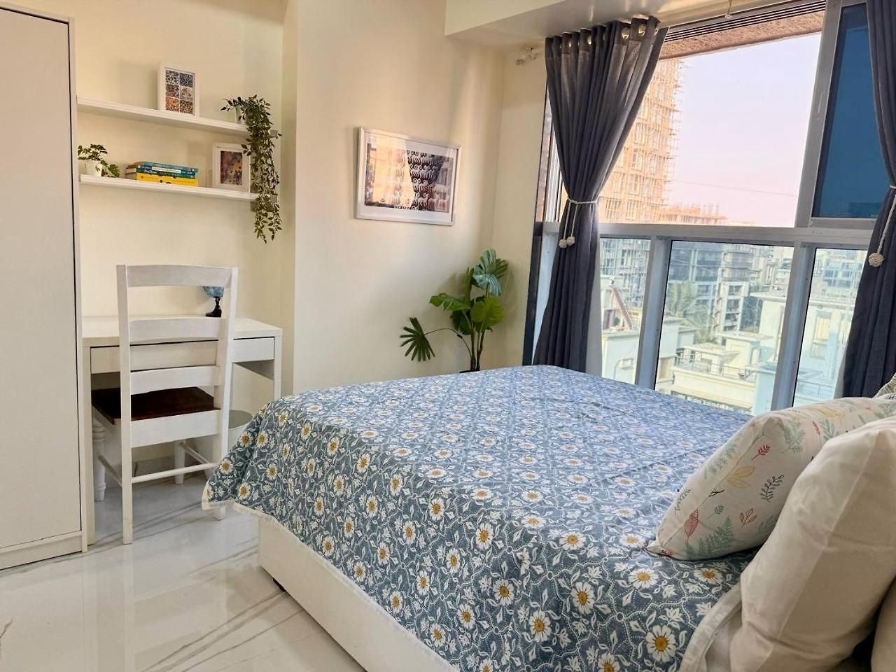 Sheetal Vaibhav 902 Apartment *
