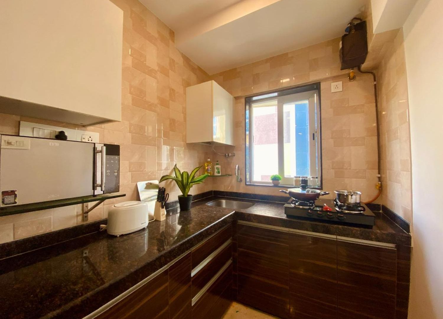 Modern 2bed Bandra Areaparkingunit 2 *
