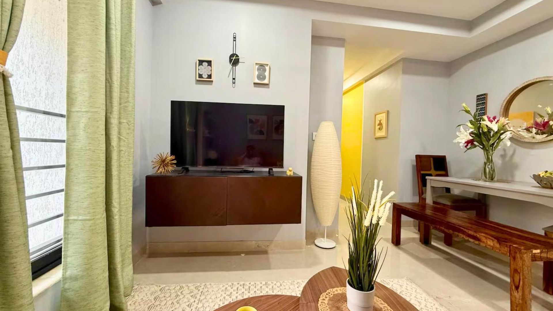 Modern 2 Bedroom Bandra Trendy Location * Mumbai