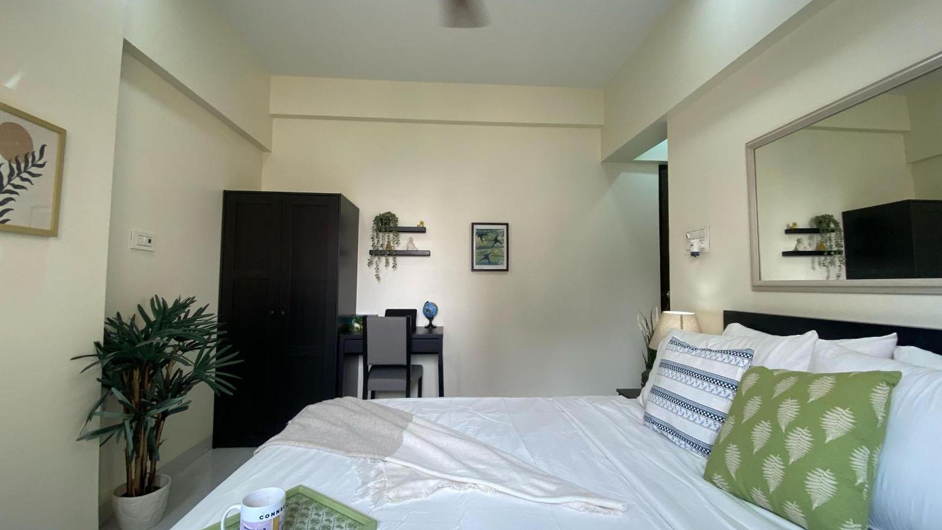 Sheetal Vaibhav 902 Apartment *