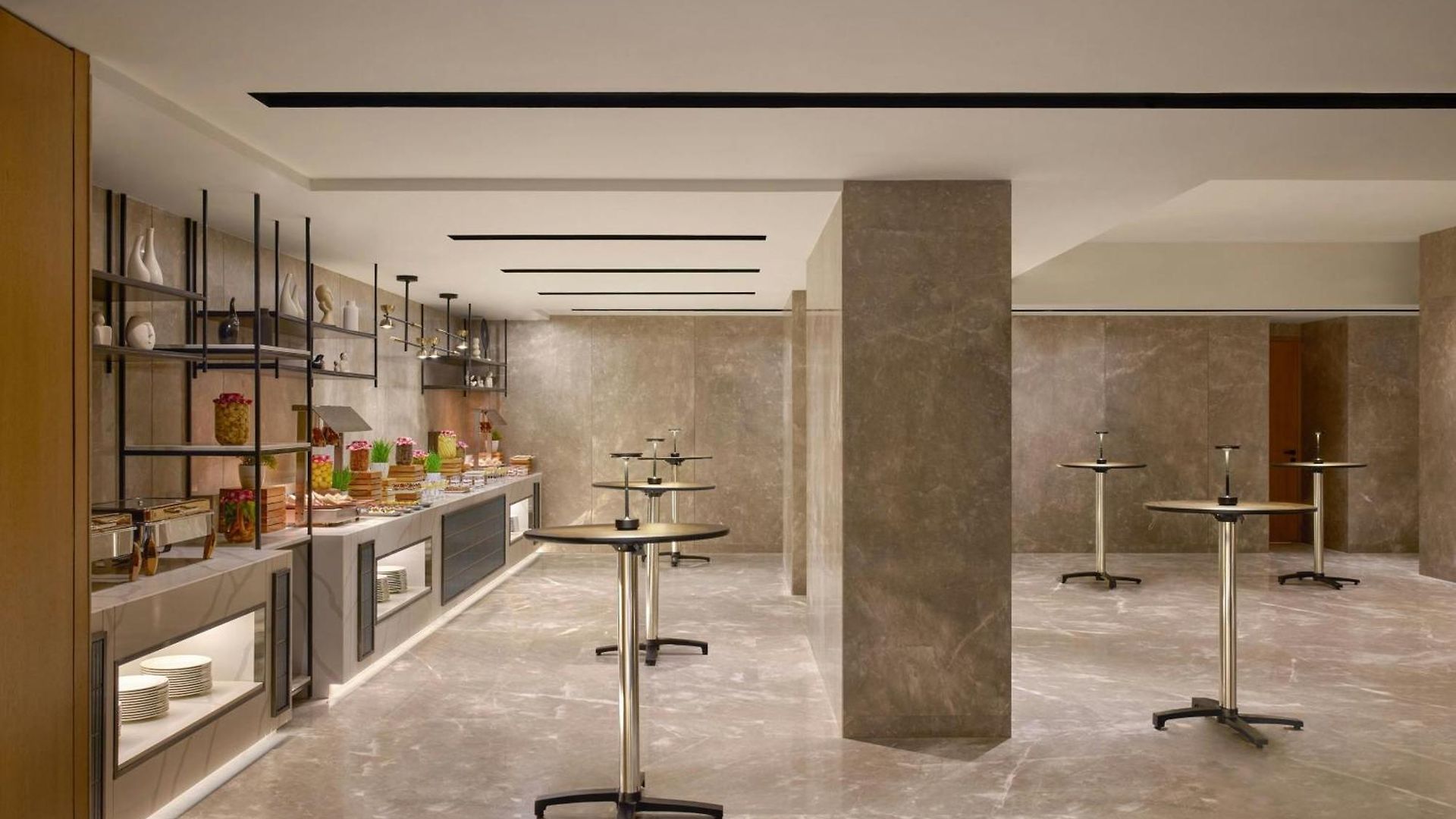 Fairfield By Marriott Andheri West Hotel