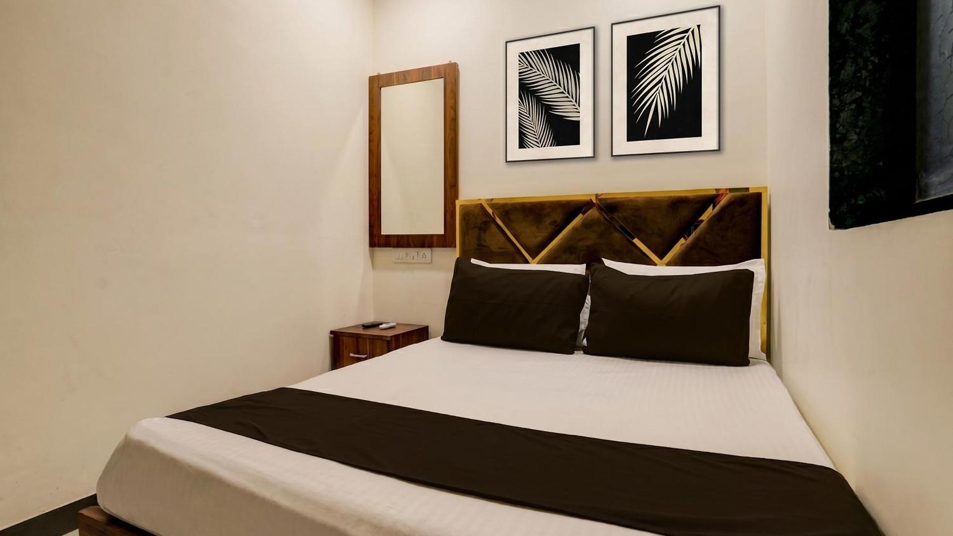 O Jagruti Nagar Ghatkopar Formerly Icy Cool 3*