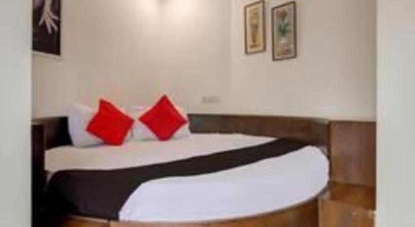 Capital O 77295 Bansidhar Bhuvan Hotel Mumbai