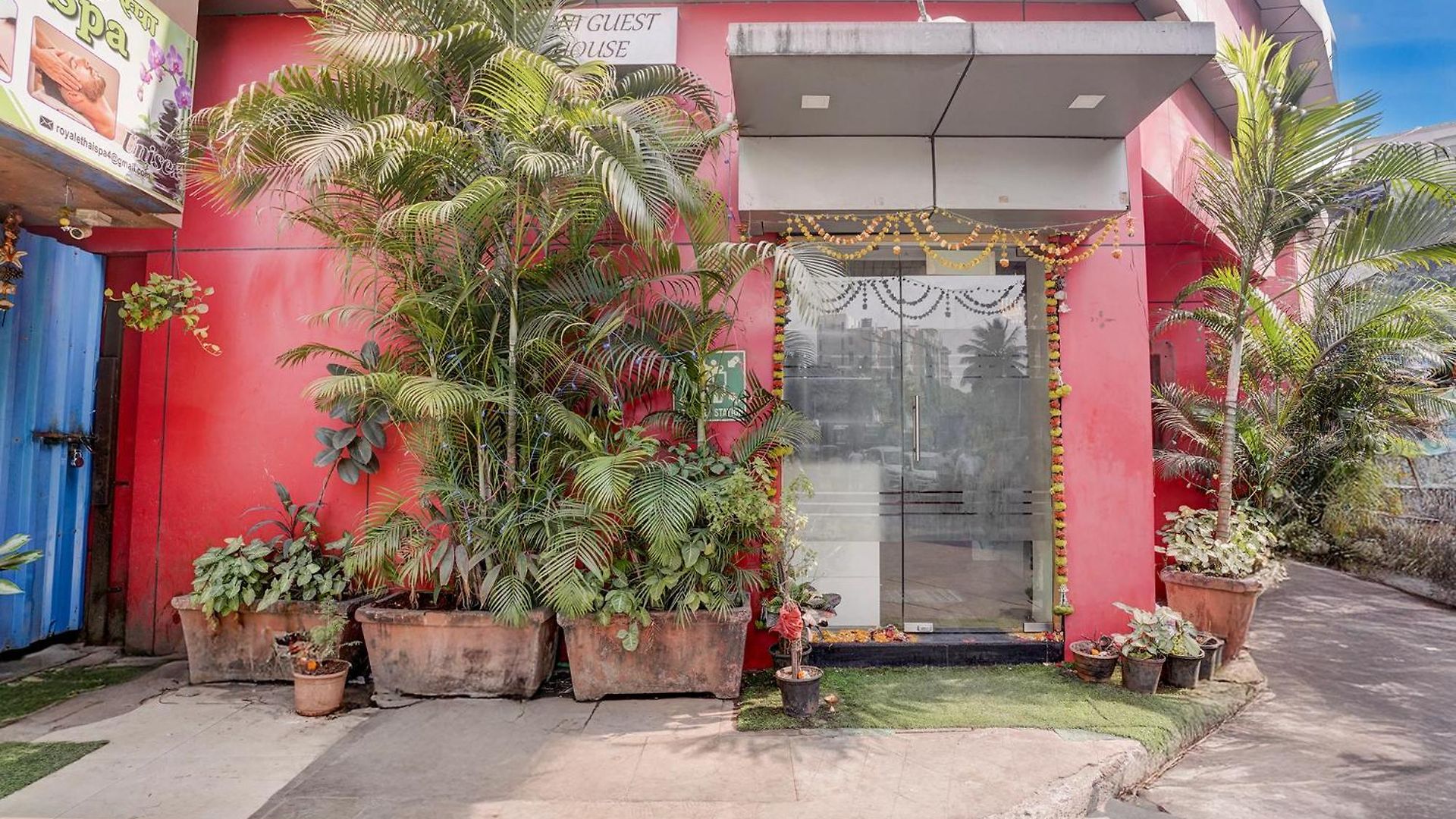 Via Saini Residency 3*