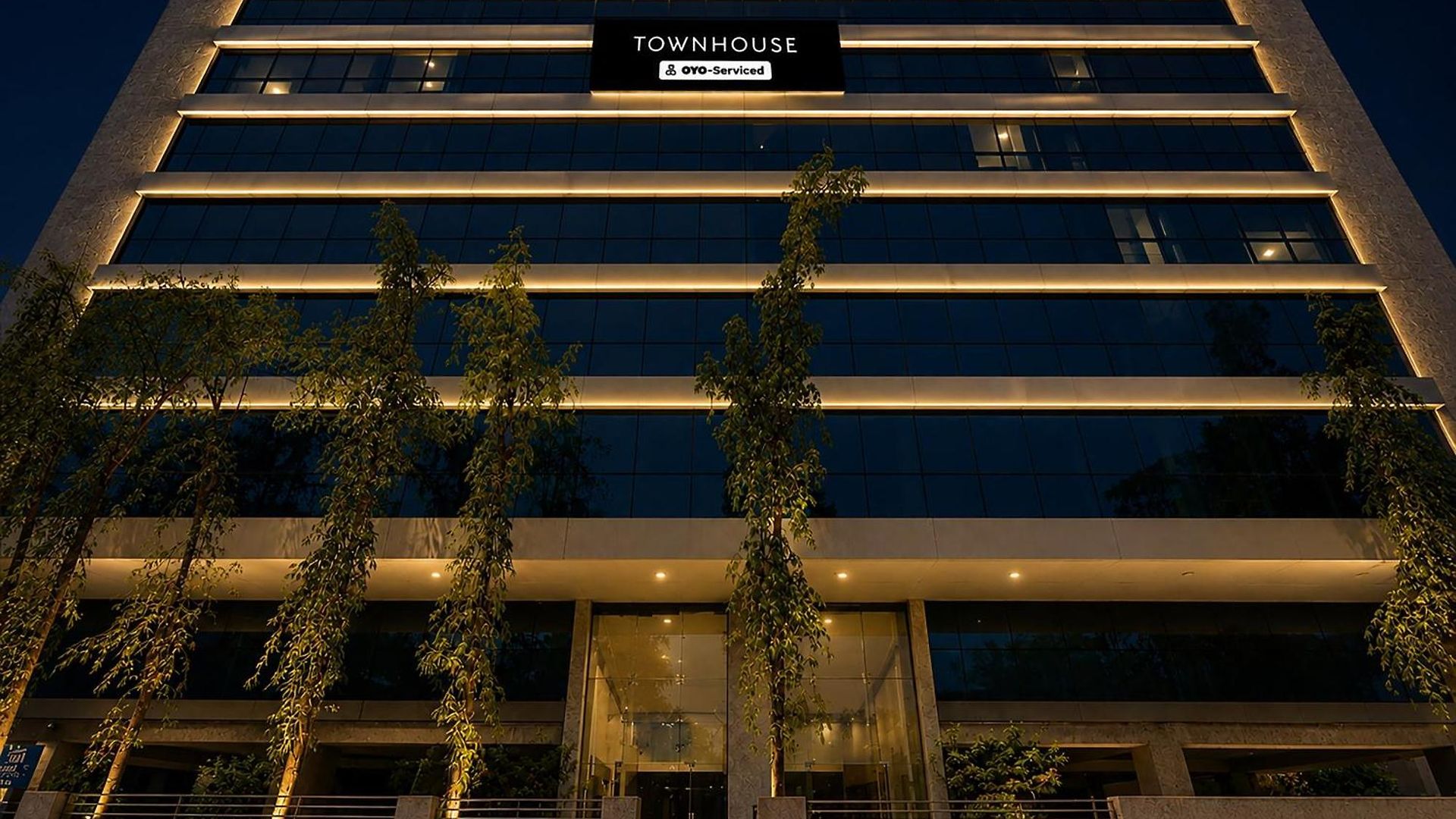 Townhouse Midc Andheri Formerly Royal International Hotel
