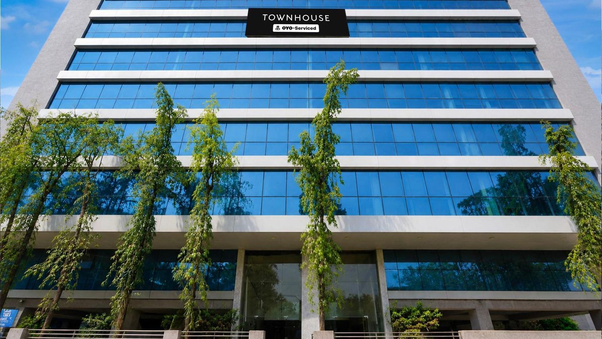 Townhouse Midc Andheri Formerly Royal International Mumbai