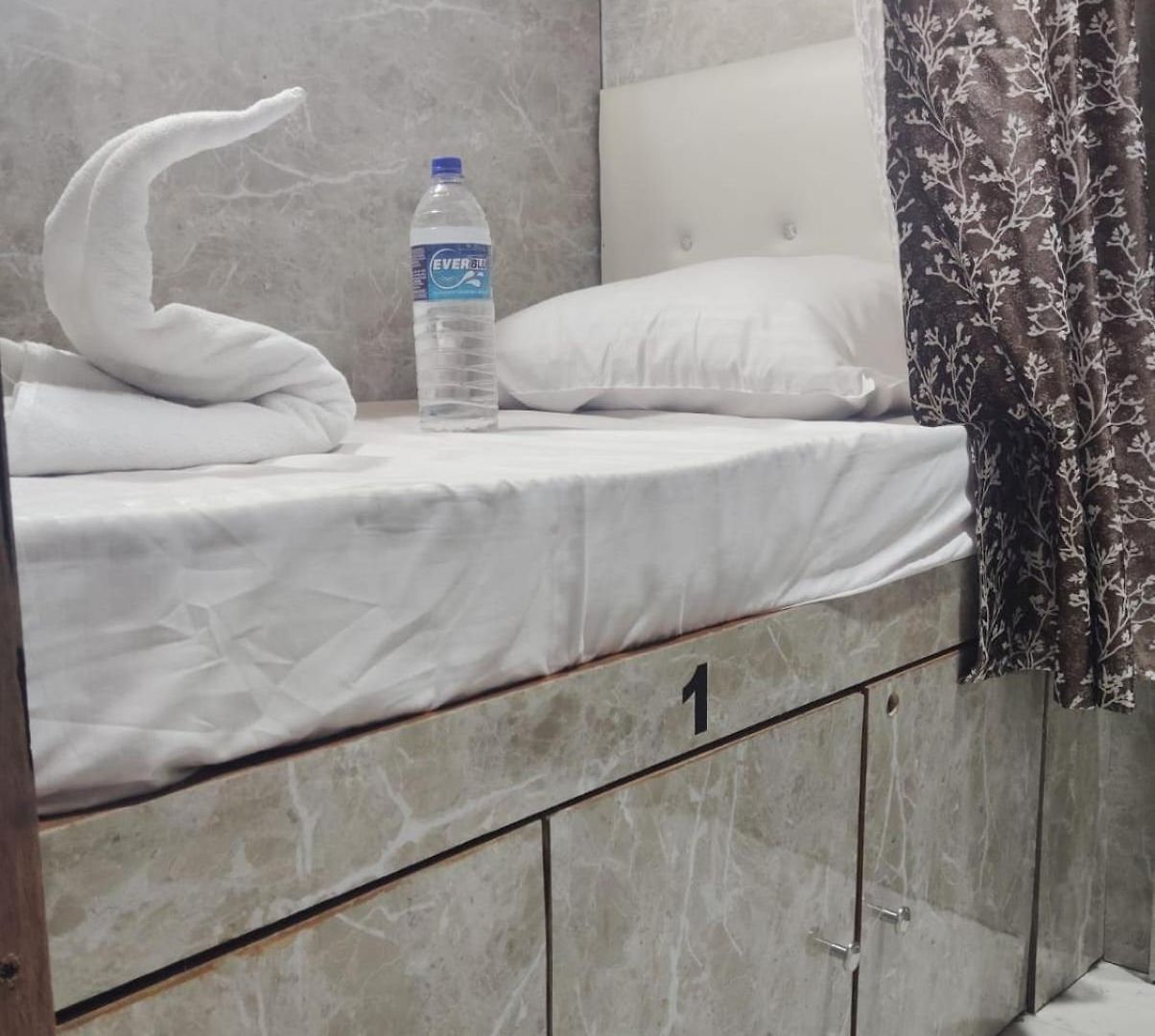 Hostel New Star Andheri West *