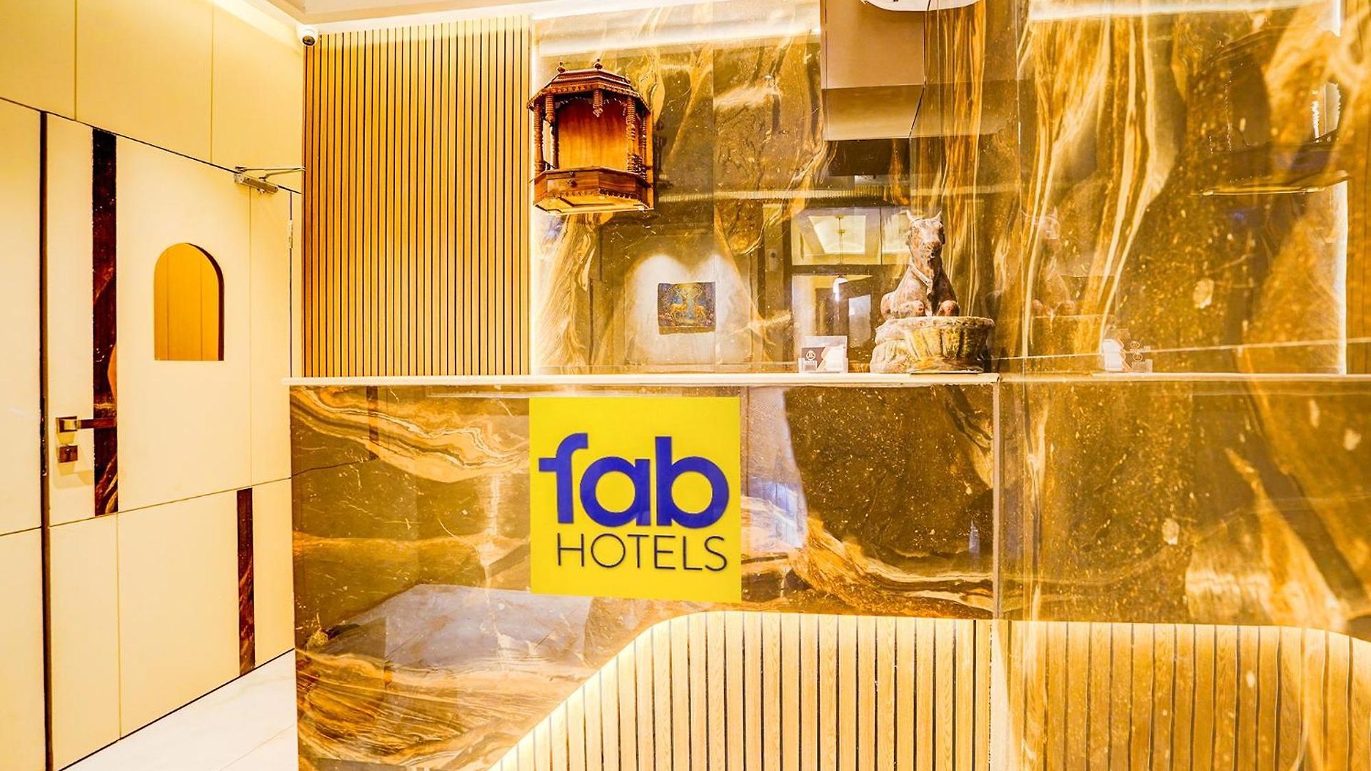 Fabhotel Jk