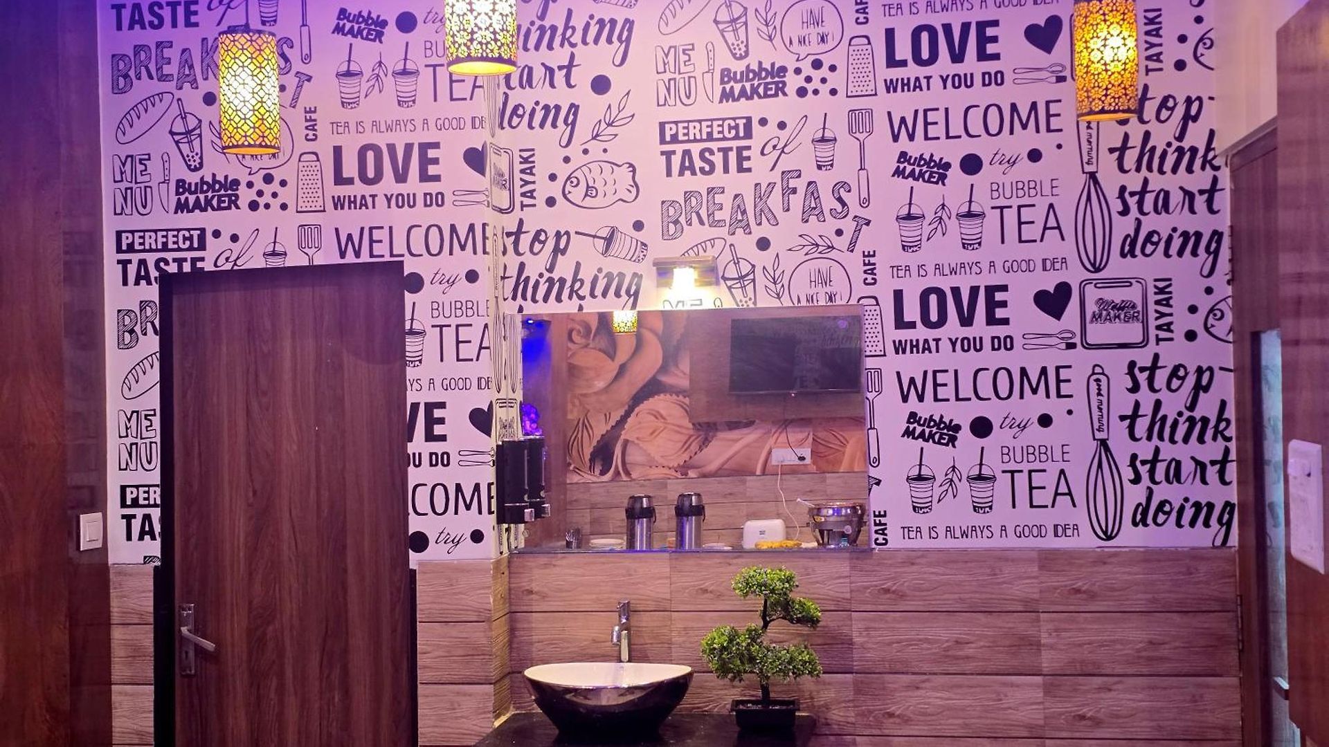 Amber Edition - Mumbai